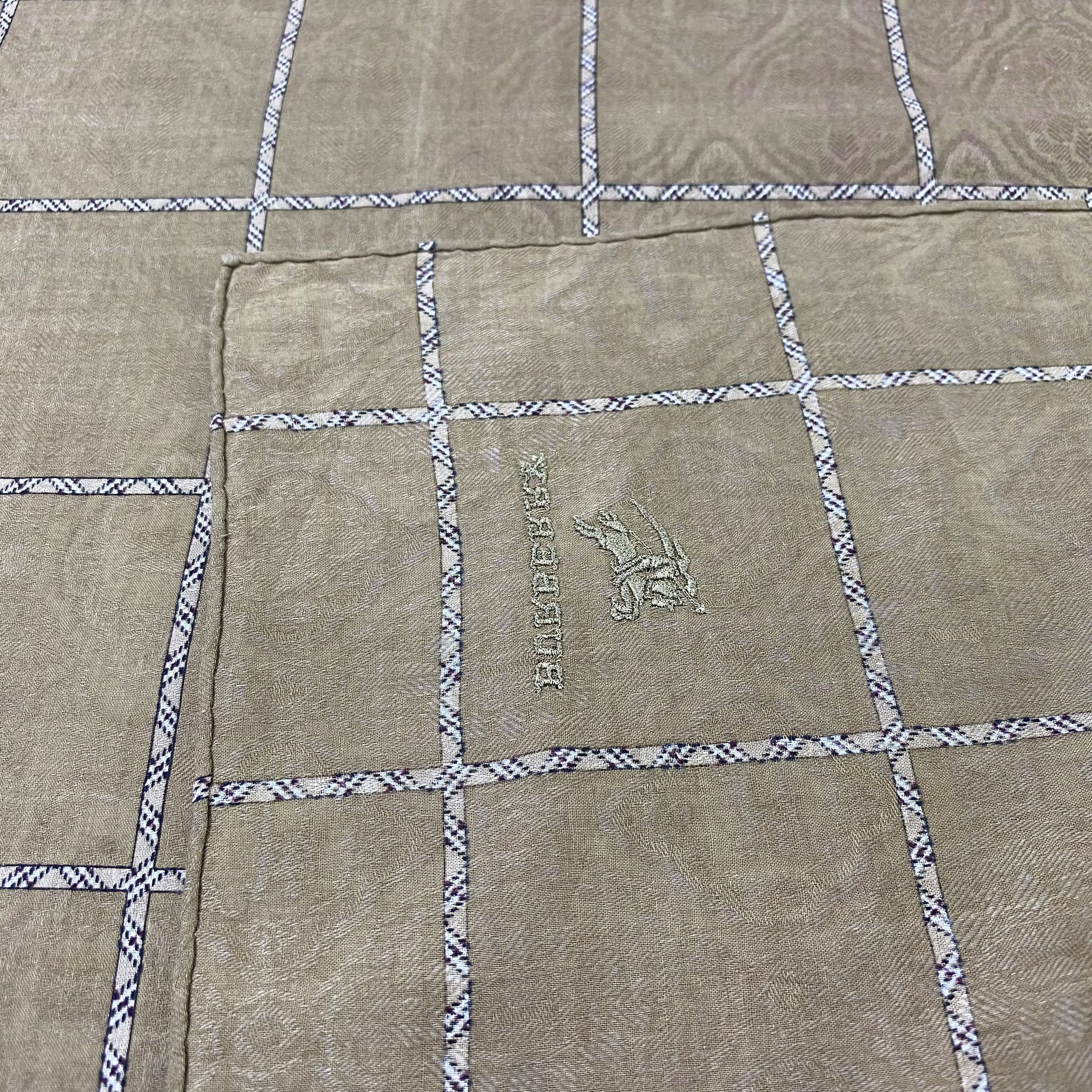 Burberry Burberry Handkerchief / Bandana / Neckerchief-B2350 Size ONE SIZE - 6 Thumbnail