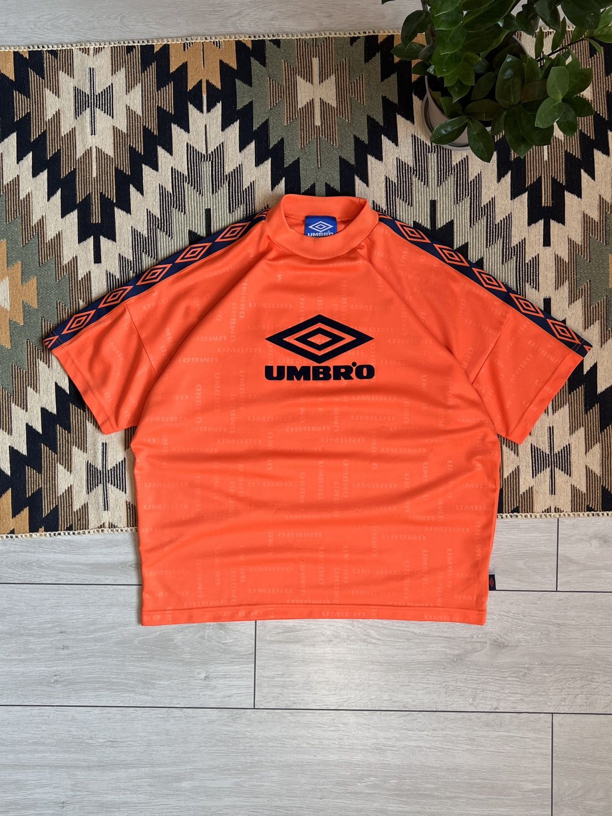 Other Vintage Umbro Lampass Big Logo Blokecore Soccer Jersey Size US S / EU 44-46 / 1 - 1 Thumbnail