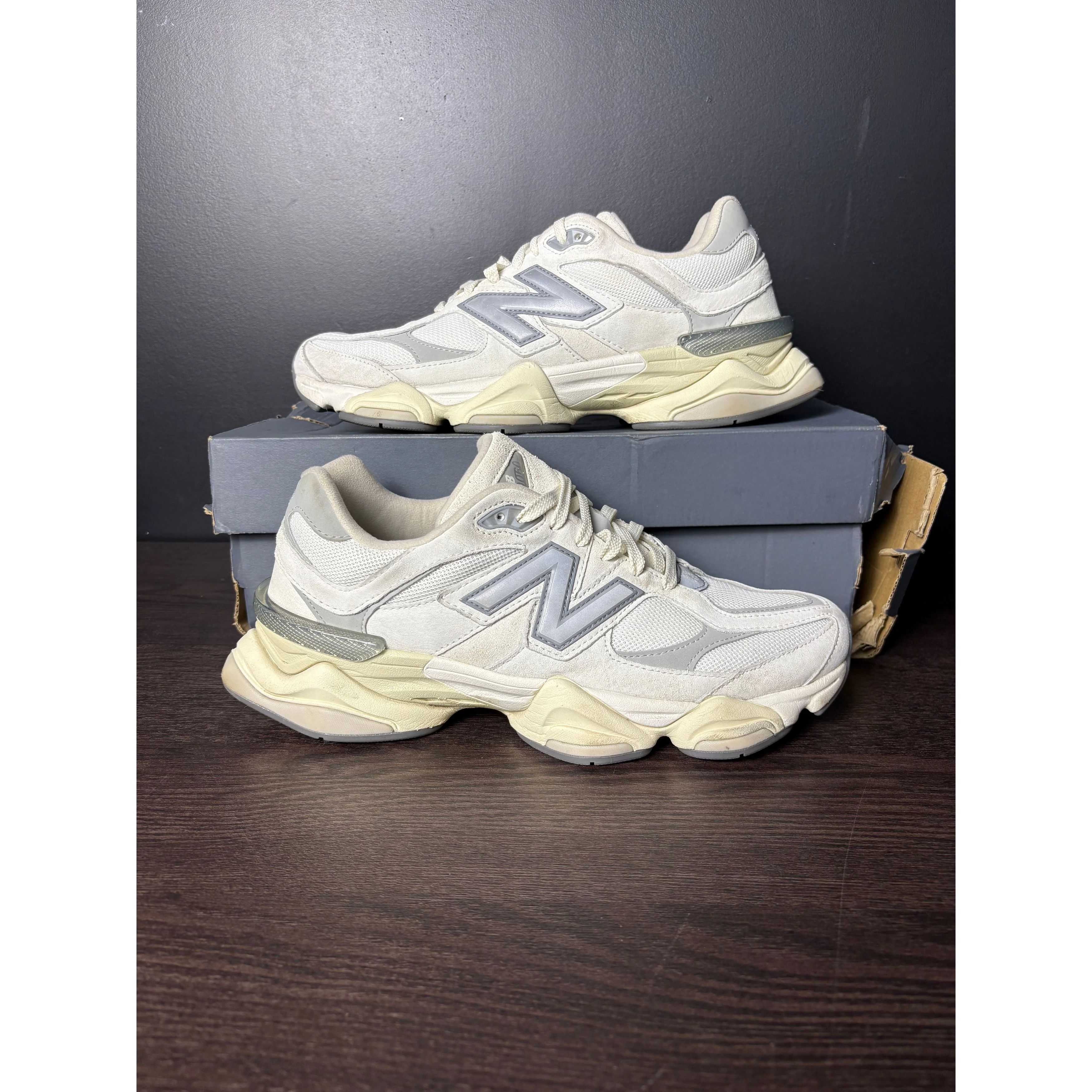 New Balance New Balance 9060 "Sea Salt White" **PRE-OWNED** Size US 11 / EU 44 - 1 Thumbnail