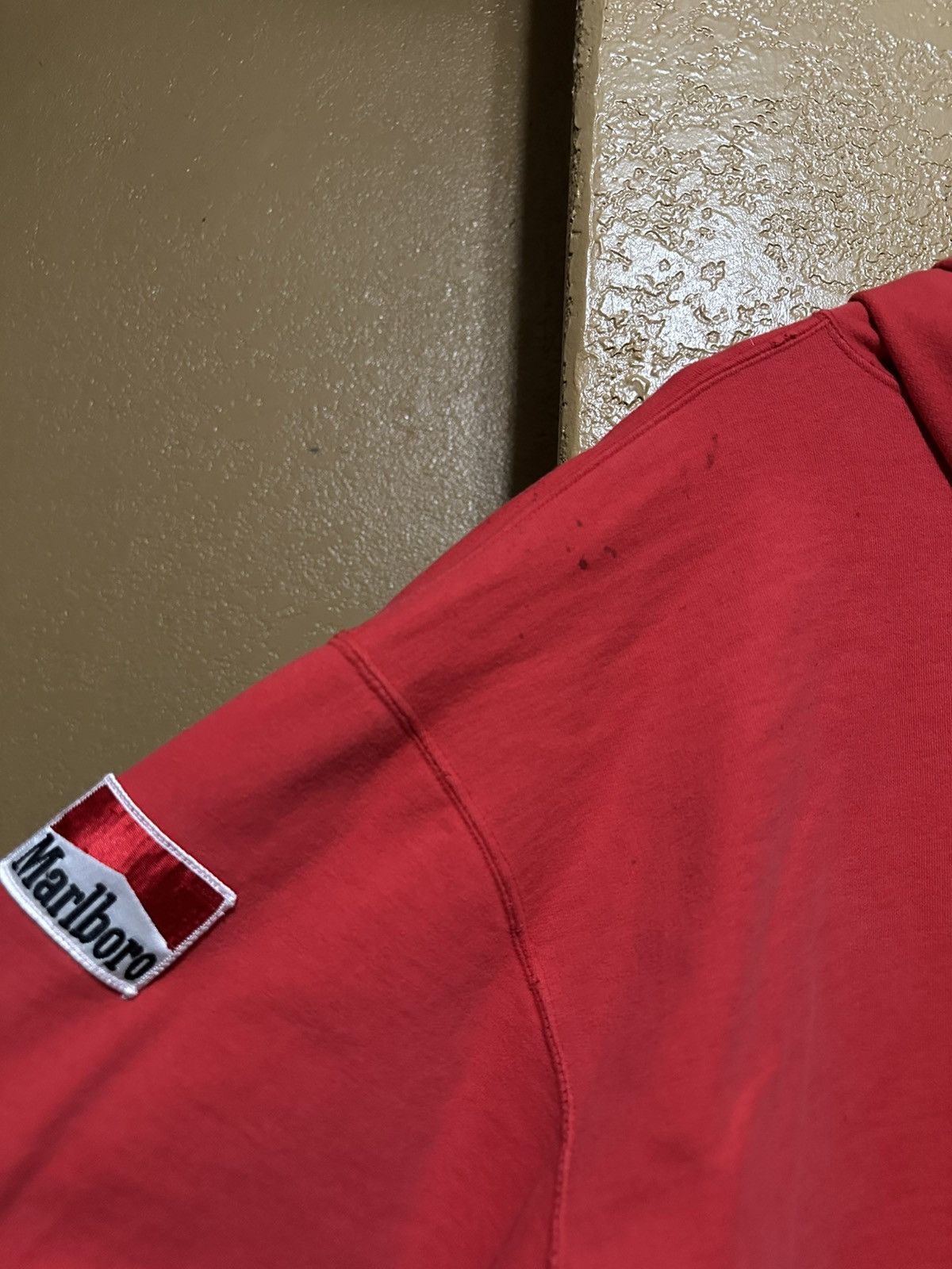 4GSELLER distressed vintage 90s Marlboro pullover hoodie Size US XL / EU 56 / 4 - 8 Thumbnail