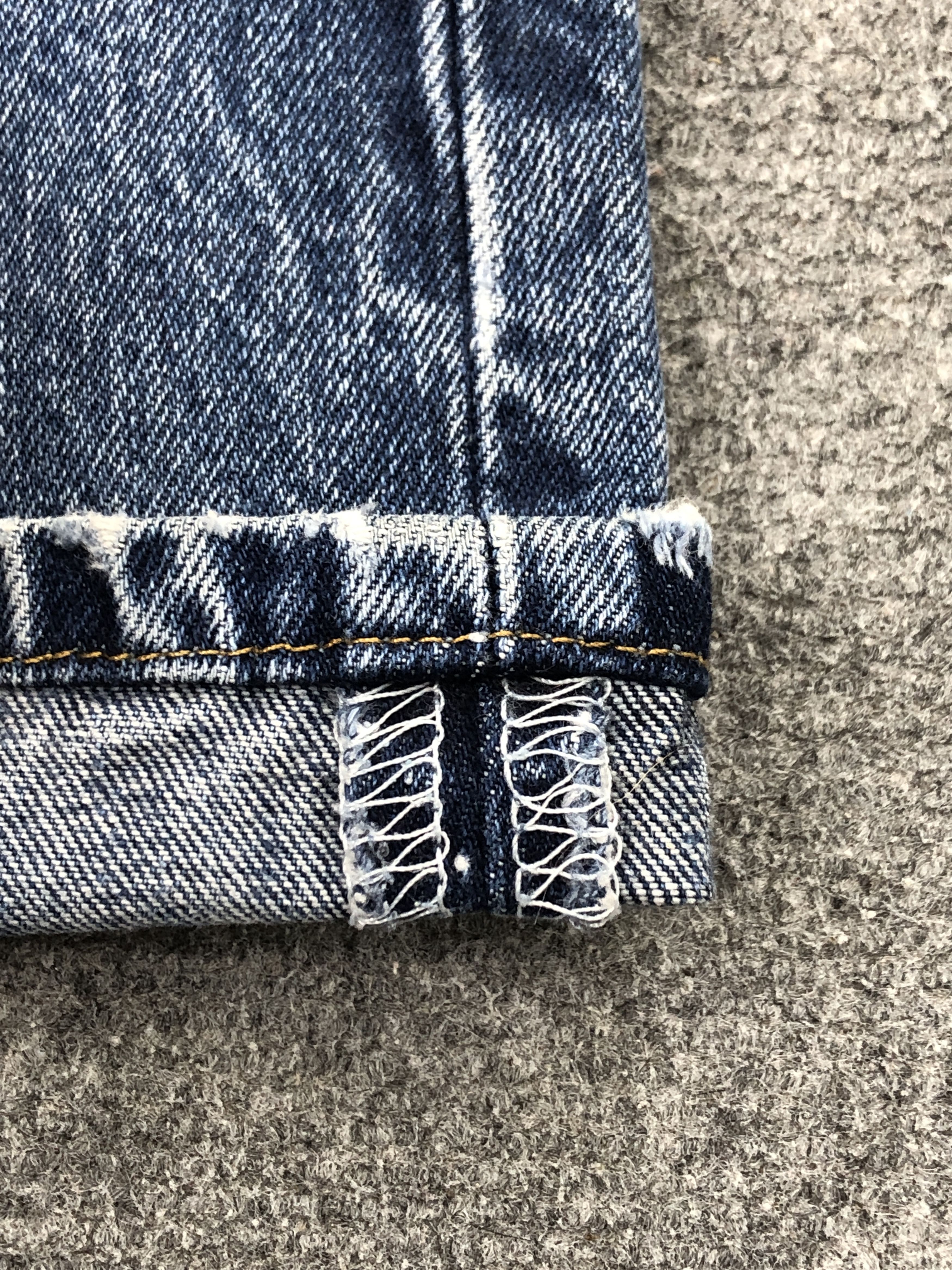Levi's × Vintage Faded Blue Vintage 90s Levis 501 Denim Jeans Size US 35 - 10 Thumbnail