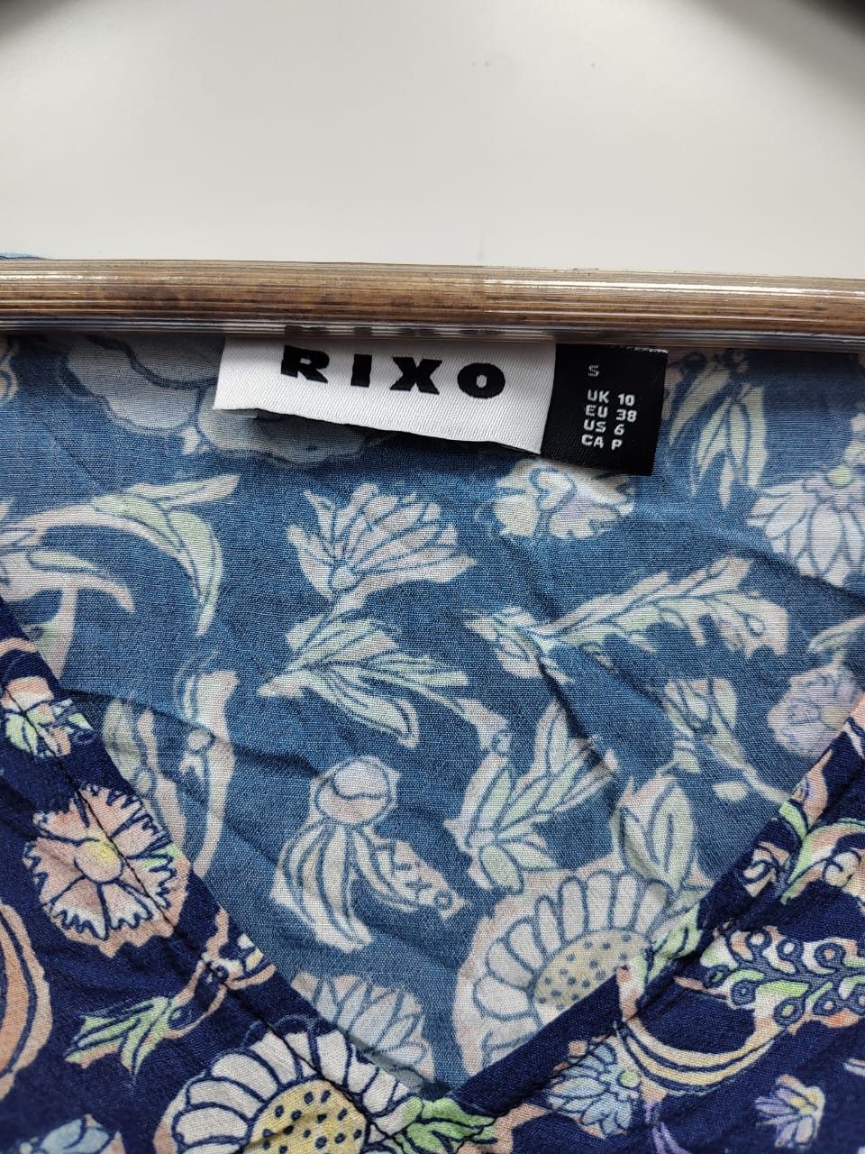 RIXO Rixo Ferne Floral Crepe Midi Dress Size S / US 4 / IT 40 - 6 Thumbnail