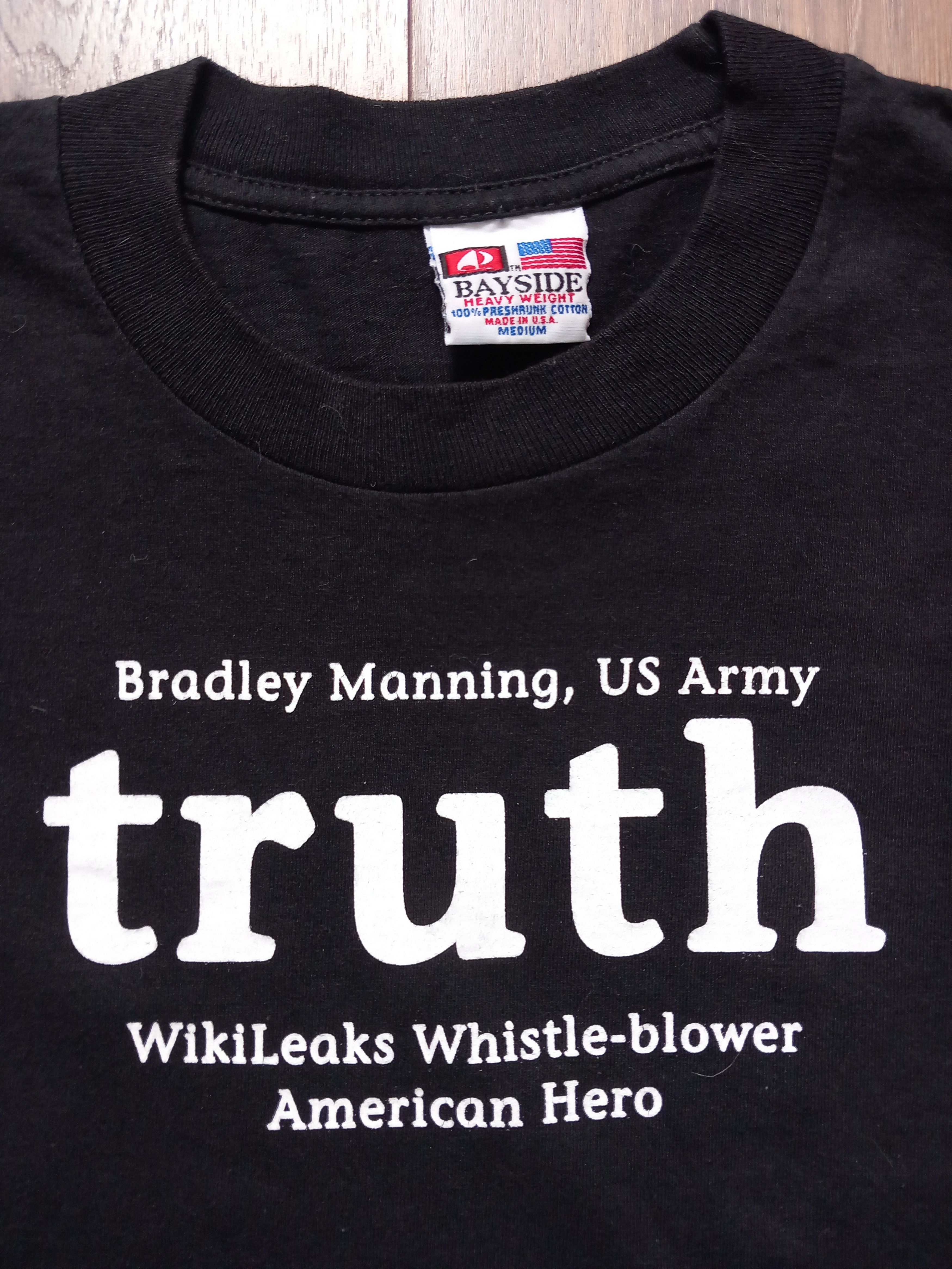 Vintage Bradley Manning USA hero t-shirt size M Size US M / EU 48-50 / 2 - 2 Thumbnail