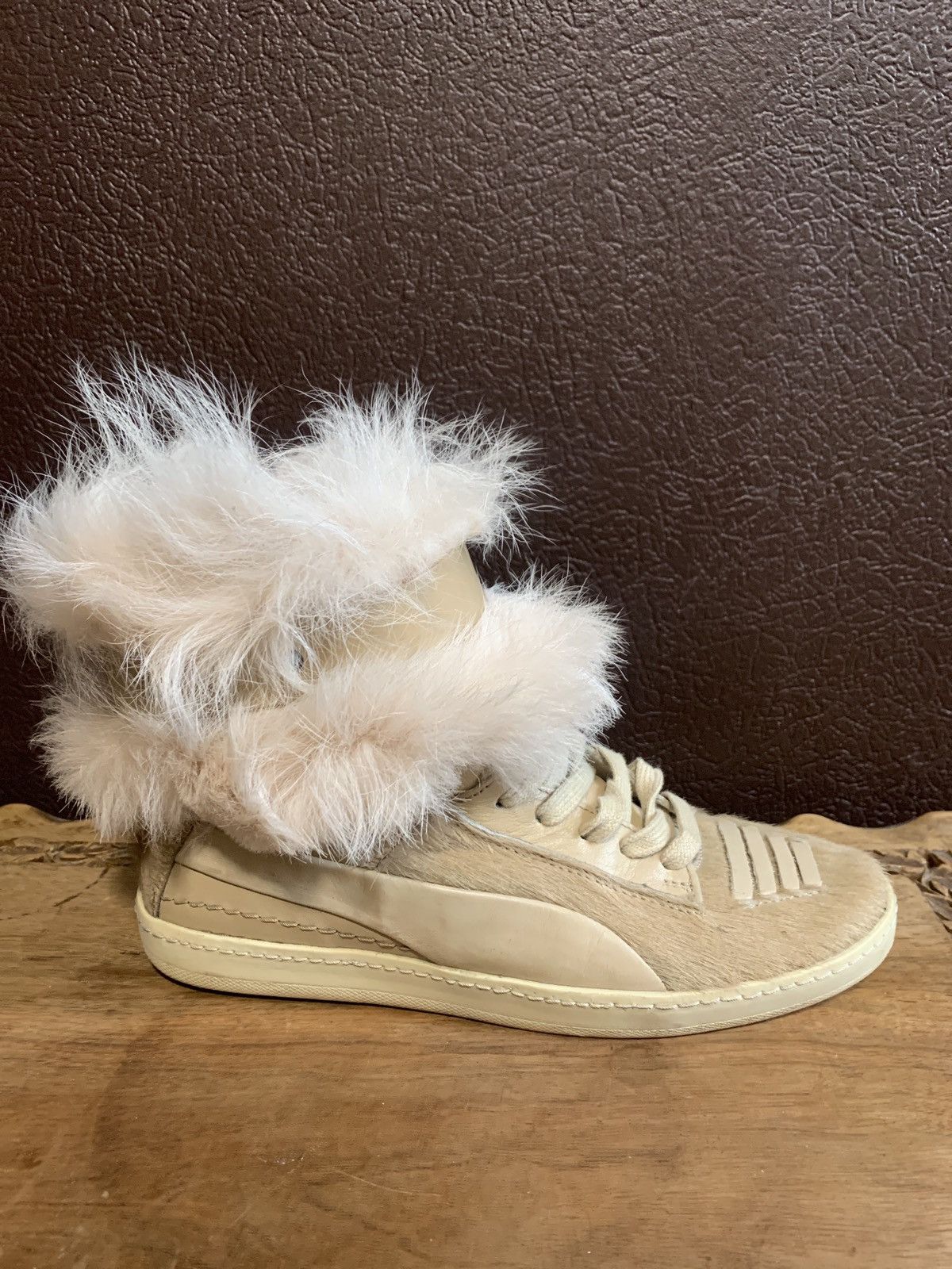 Alexander McQueen High top sneakers with fur Size US 5 / IT 35 - 6 Thumbnail