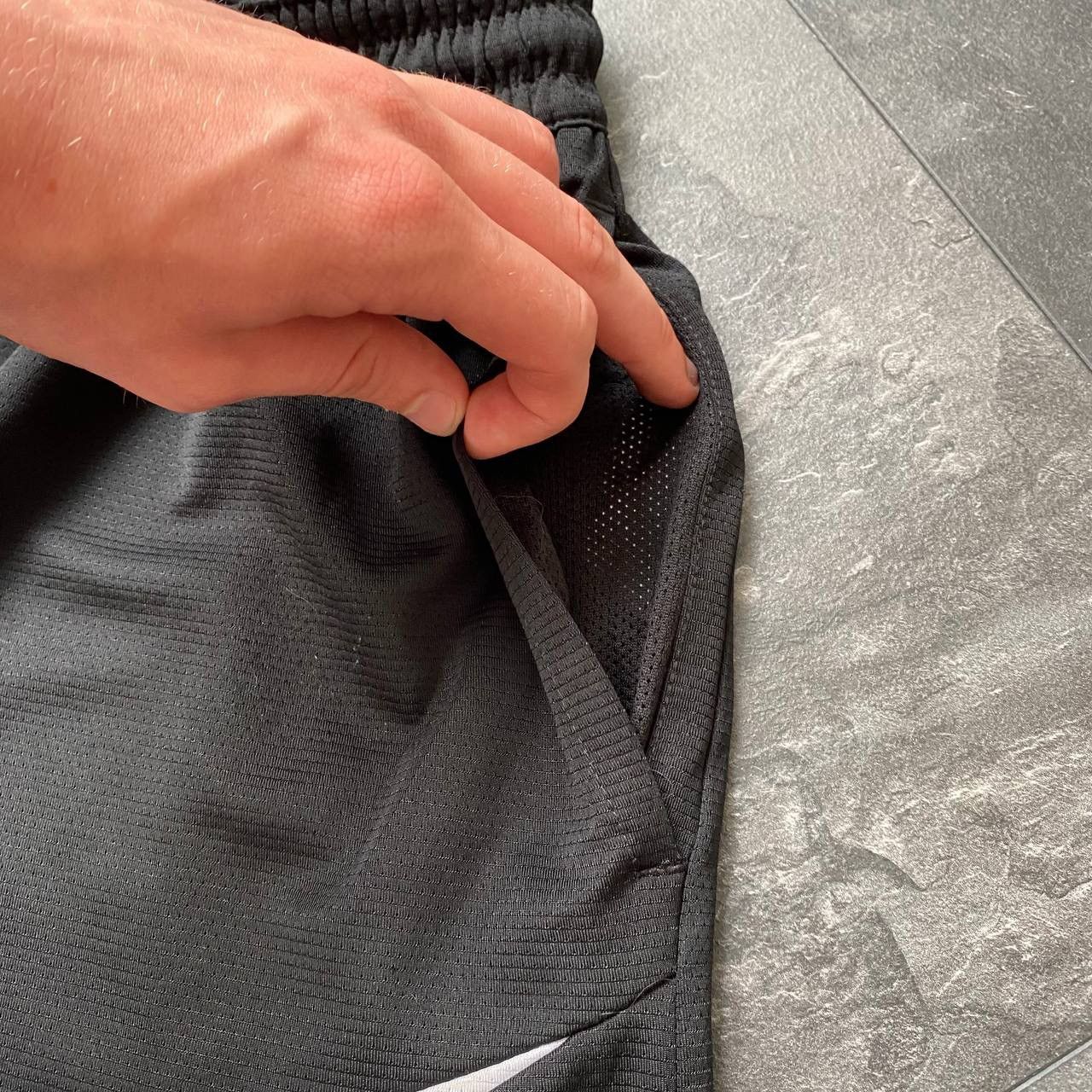 Nike × Vintage Vintage Nike big swoosh shorts Size US 30 / EU 46 - 5 Thumbnail