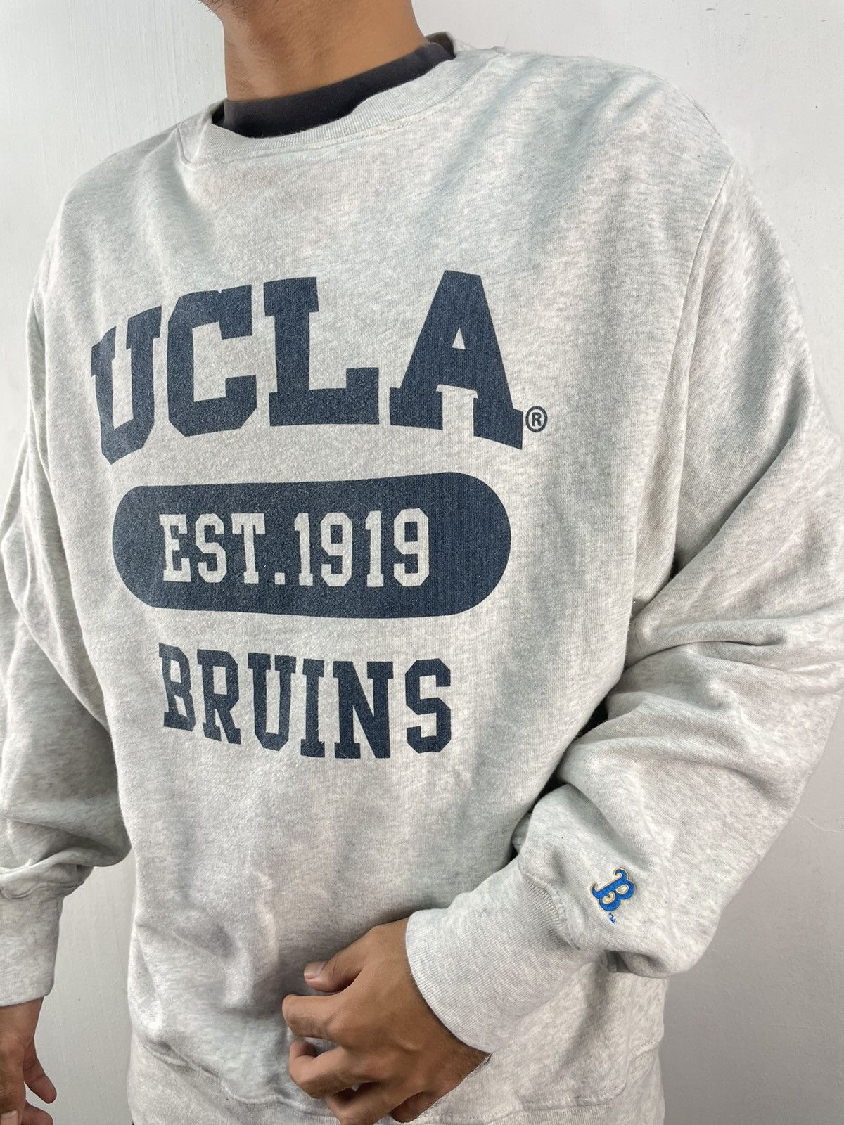 Vintage Vintage UCLA Bruins Sweatshirt Baggy Oversized Size US M / EU 48-50 / 2 - 2 Thumbnail