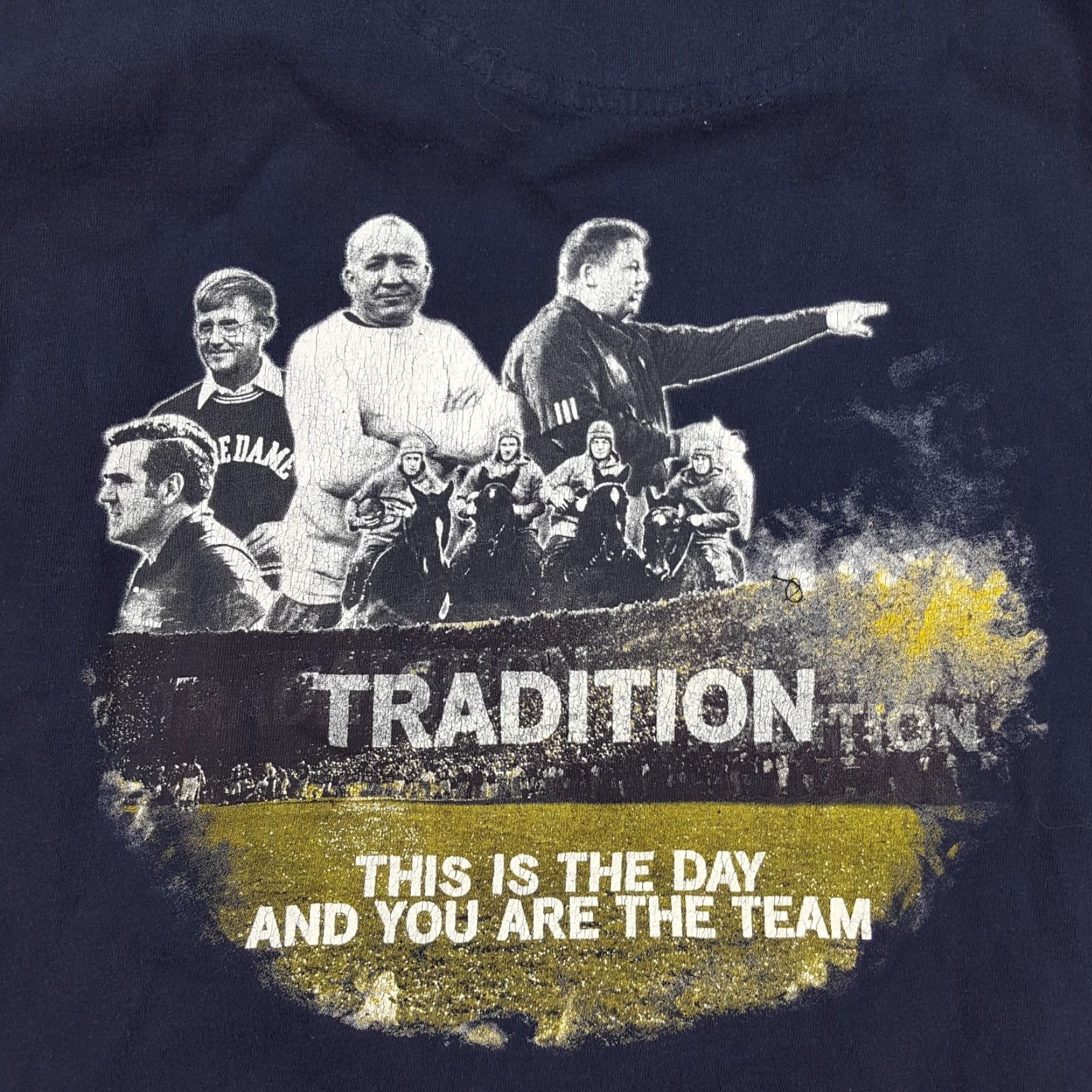 NCAA VINTAGE Notre Dame Football Fighting Irish NCAA Mens T-Shirt Blue S Nike? Size US S / EU 44-46 / 1 - 7 Thumbnail