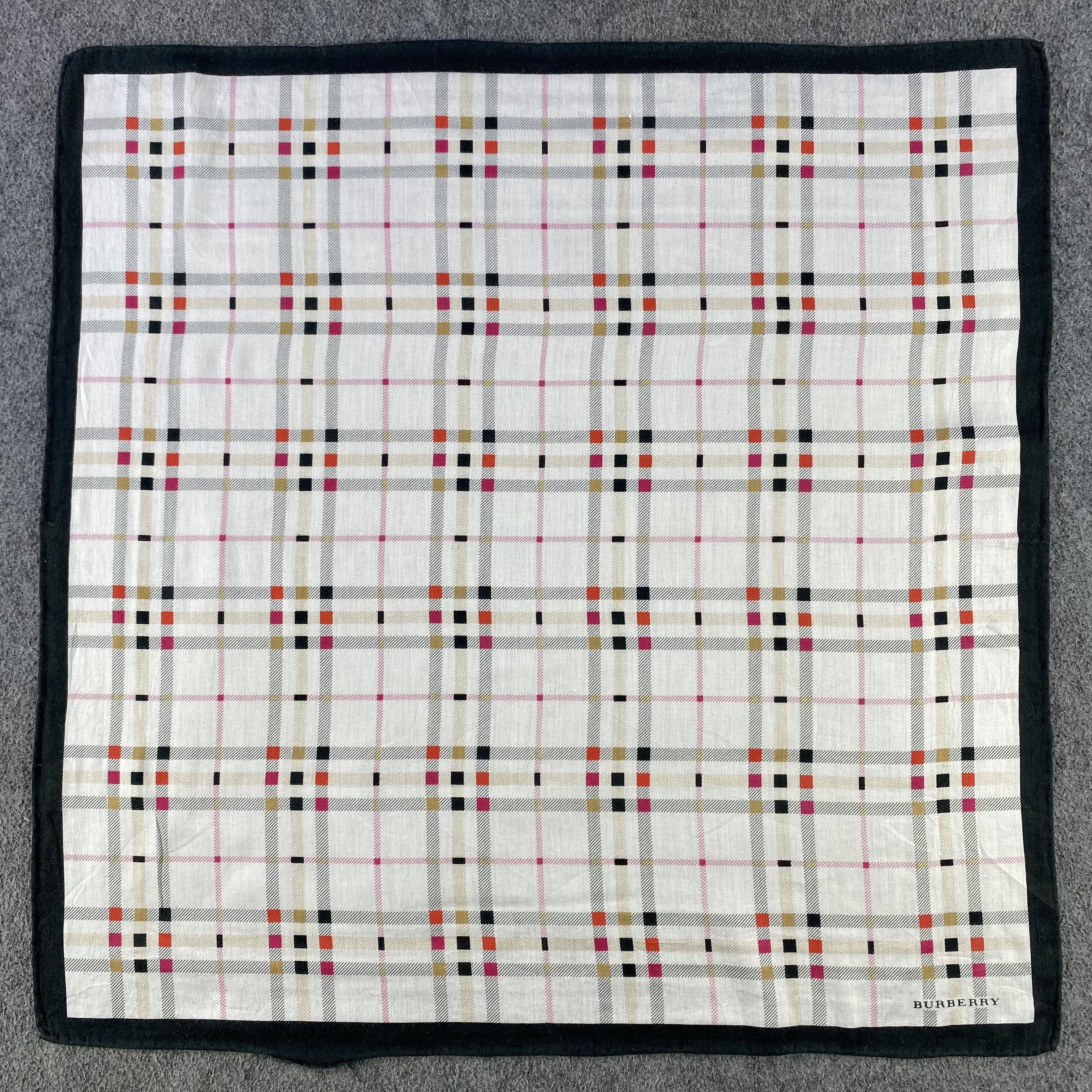 Burberry × Vintage Burberry Handkerchief/Neckerchief/Bandana HC784 Size ONE SIZE - 1 Thumbnail