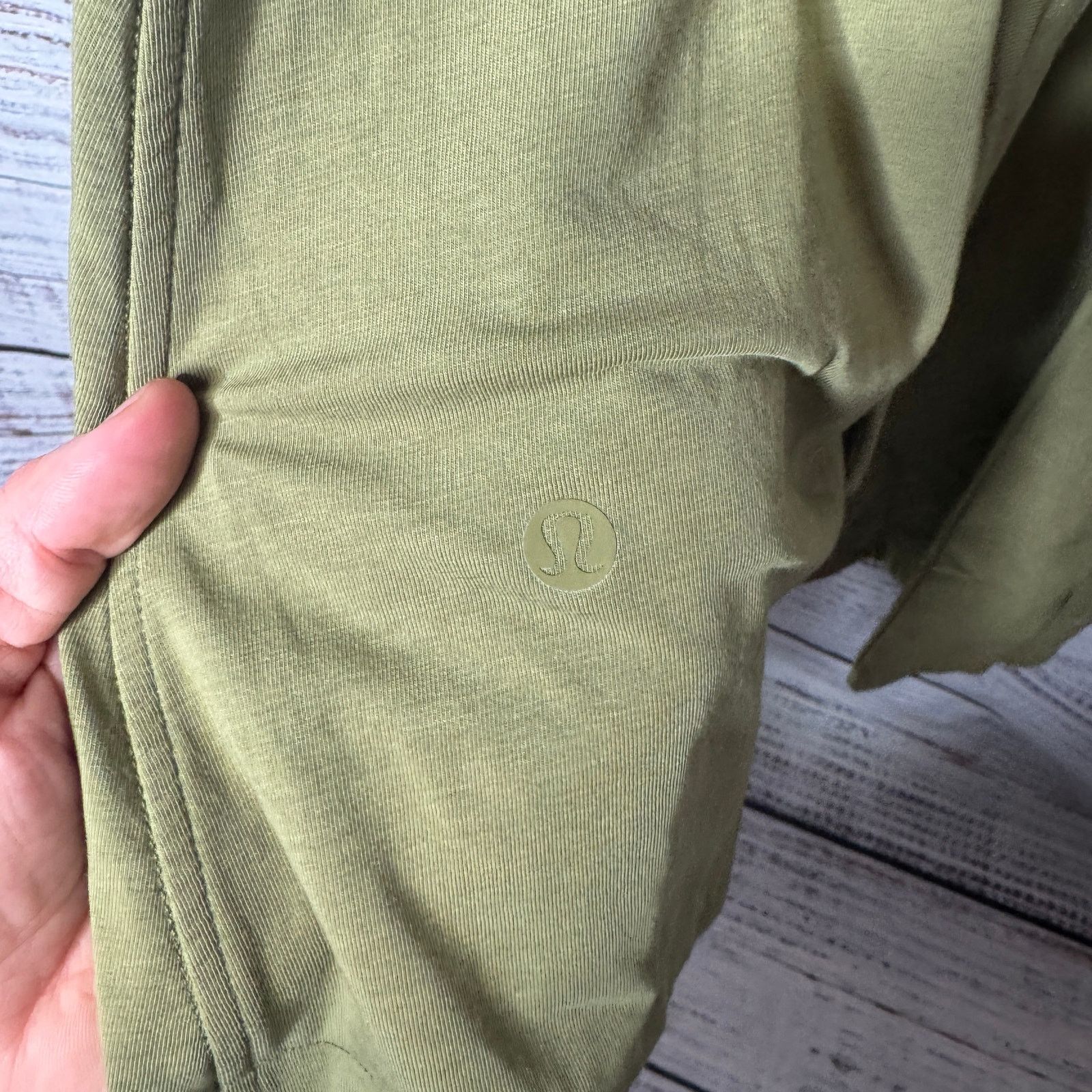 Lululemon Lululemon Cotton Wrap-Front T-Shirt Dress Bronze Green 6 Size M / US 6-8 / IT 42-44 - 6 Thumbnail