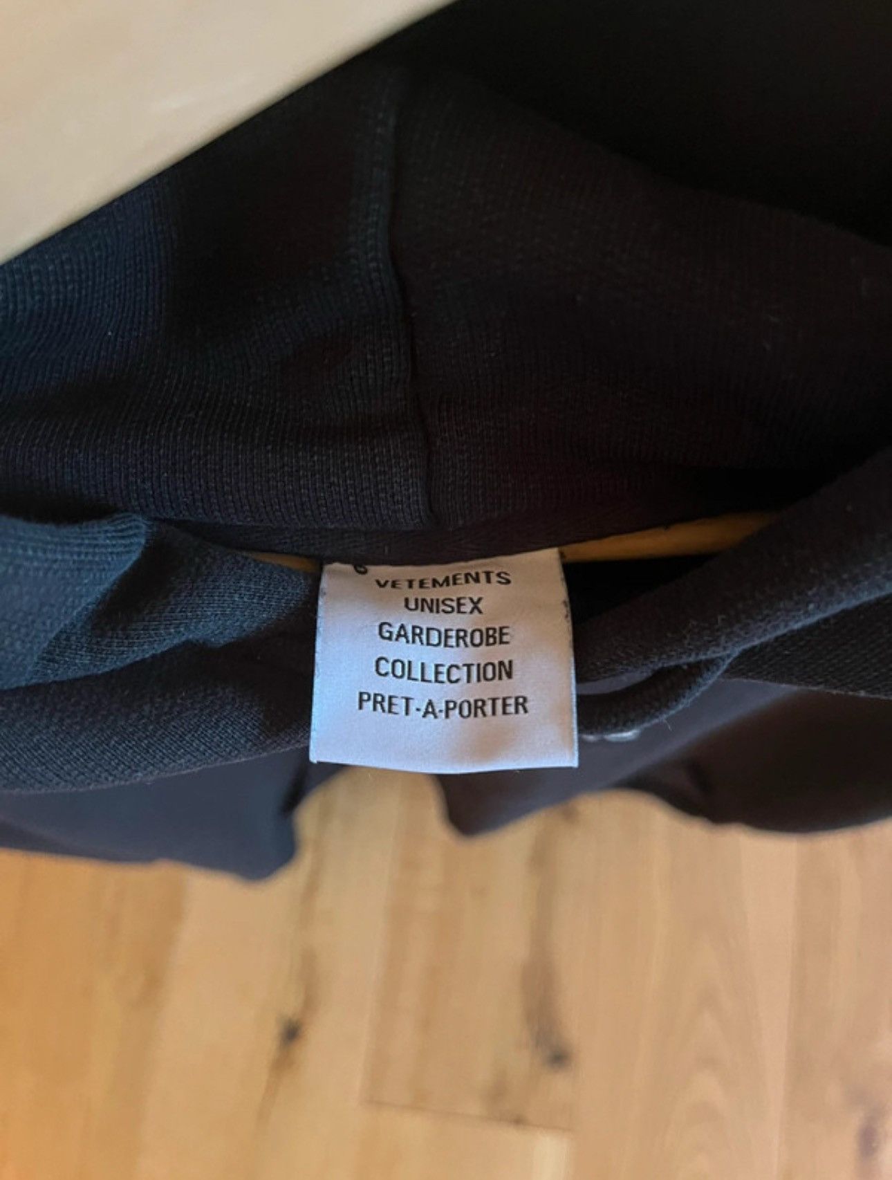 Vetements Vetements Logo Hoodie Size US S / EU 44-46 / 1 - 3 Thumbnail