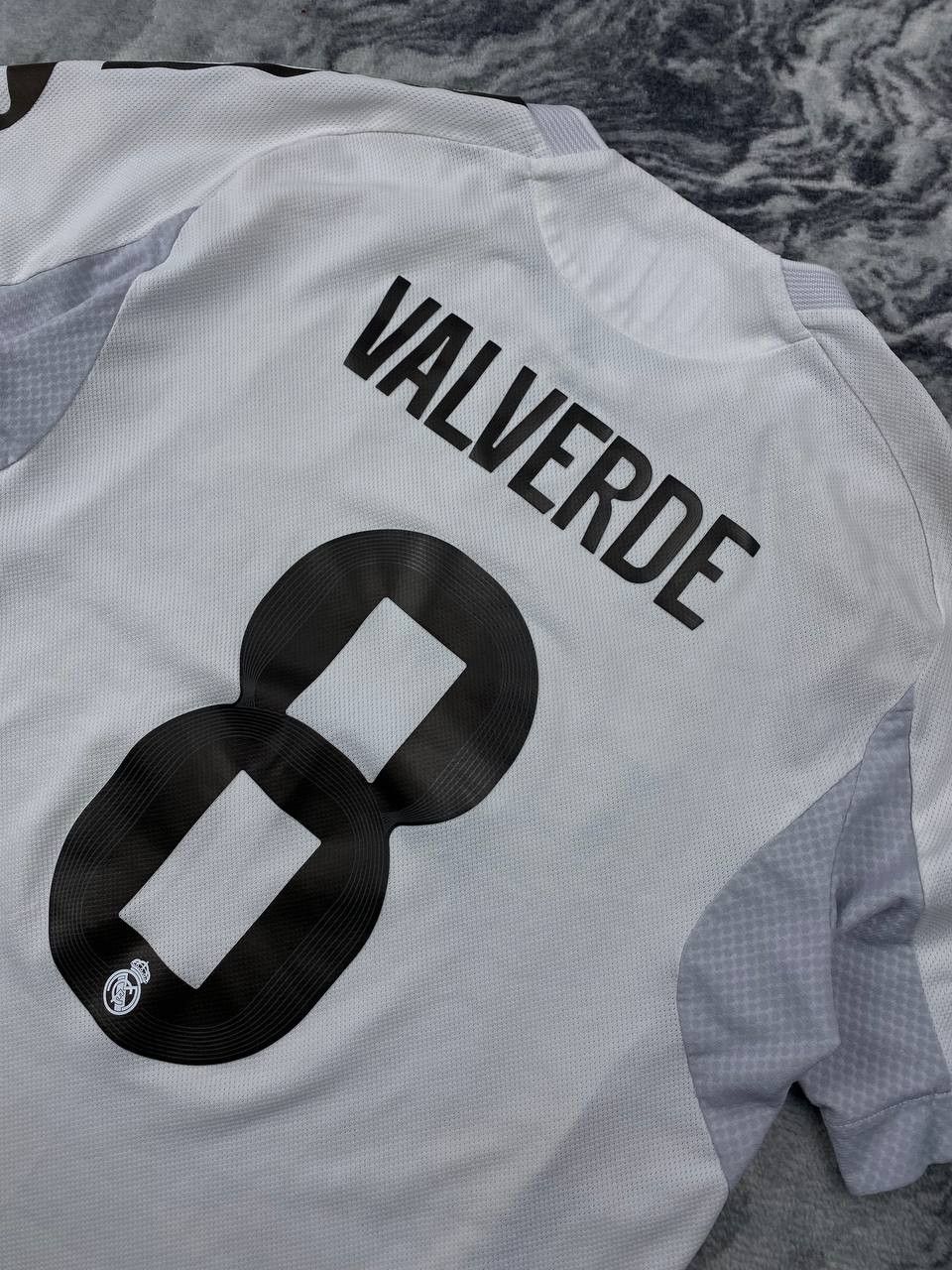 Adidas adidas Real Madrid 2025 2026 Valverde #8 Home V2 Jersey Size US M / EU 48-50 / 2 - 14 Thumbnail