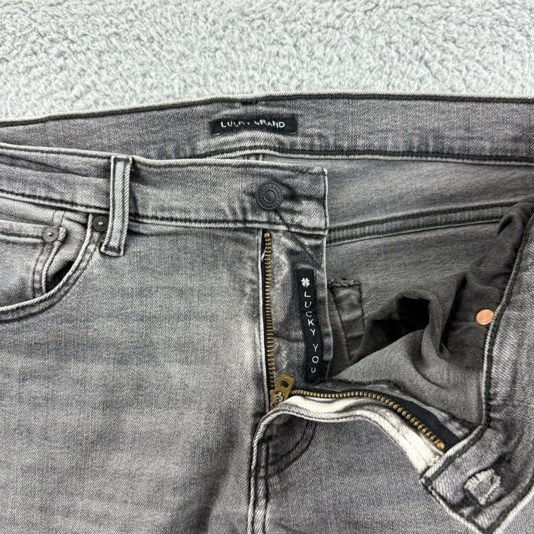 Lucky Brand Lucky Brand Jeans Mens 34x32 Gray Slim Straight Stretch Casual 5-Pocket Design Jeans Men Regular Size 34 Gray Vintage: No Size US 34 / EU 50 - 4 Thumbnail