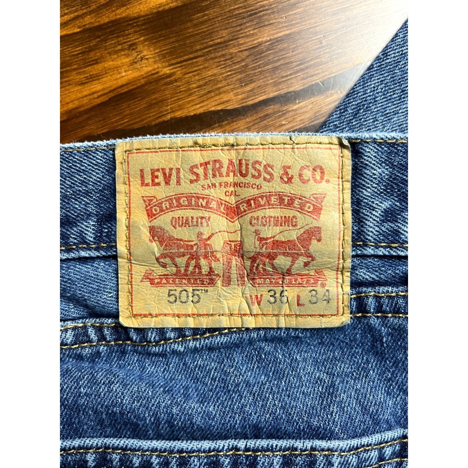 Denime VINTAGE LEVI Strauss & Co. Jeans Men 505 Blue Denim Straight Leg W36 L34 Casual Pants Mens Size US 36 / EU 52 - 3 Thumbnail