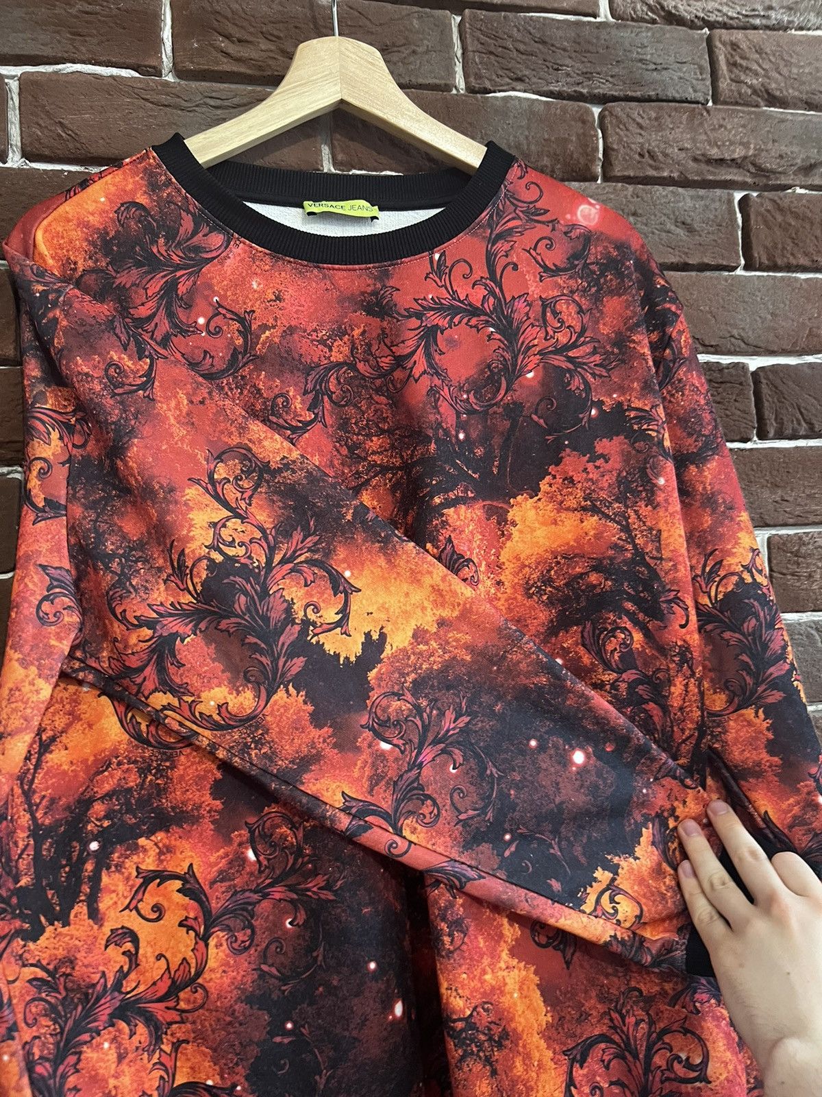 Versace Versace Jeans Couture Abstract All Print Logo Sweatshirt XL Size US XL / EU 56 / 4 - 4 Thumbnail