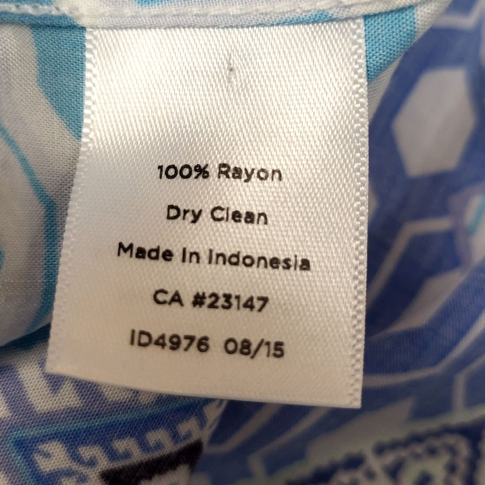 Talbots Talbots Shirt Womens Medium Blue White Geometric Tile Print Roll Down Button Tab Size M / US 6-8 / IT 42-44 - 7 Thumbnail