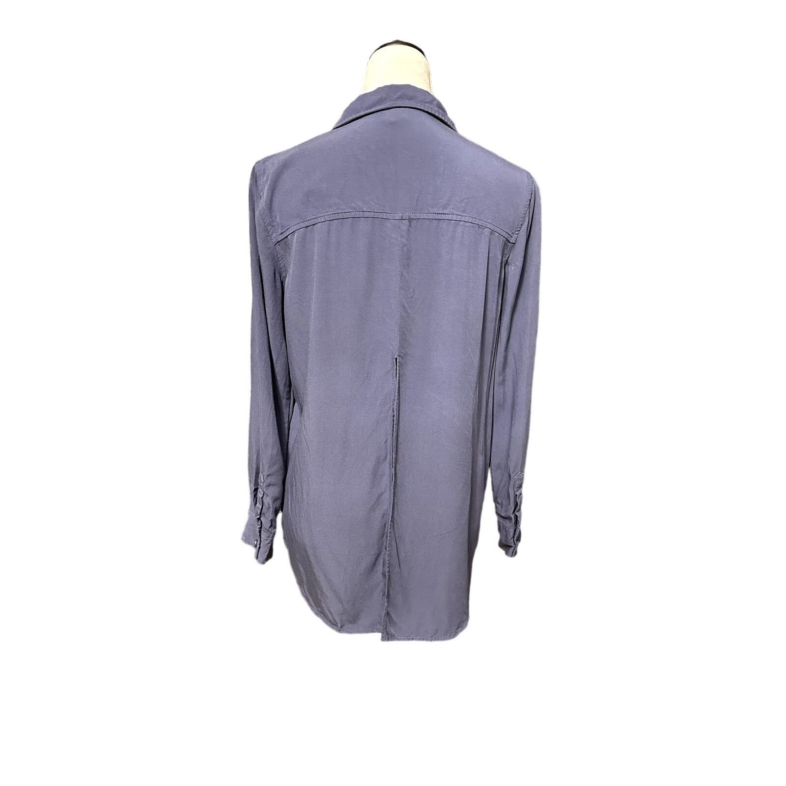 Forever 21 Forever 21 Women's Blue Button Down Long Sleeve Open Back S Size S / US 4 / IT 40 - 4 Thumbnail