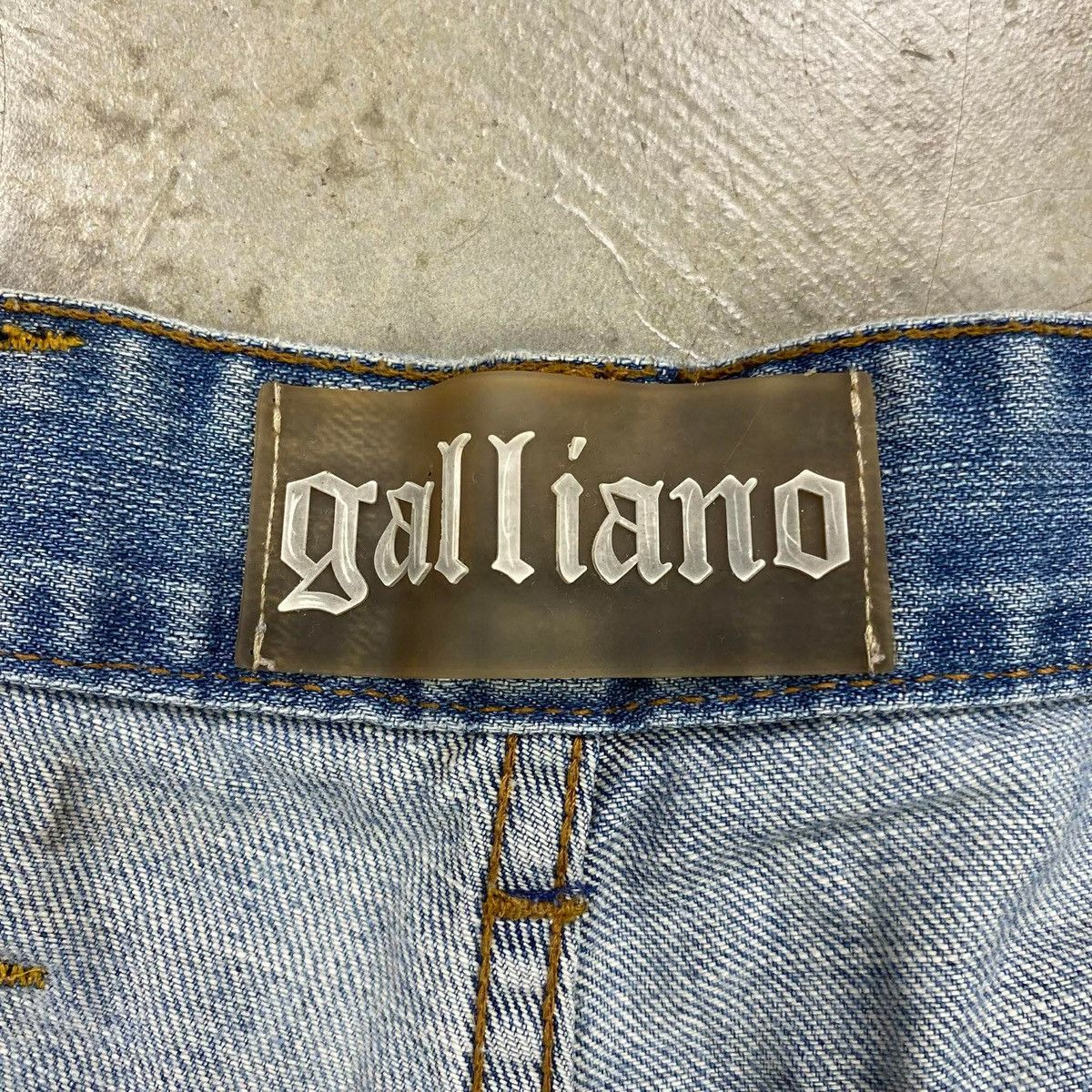 John Galliano News Paper Print Distressed Jeans Size US 32 / EU 48 - 6 Thumbnail