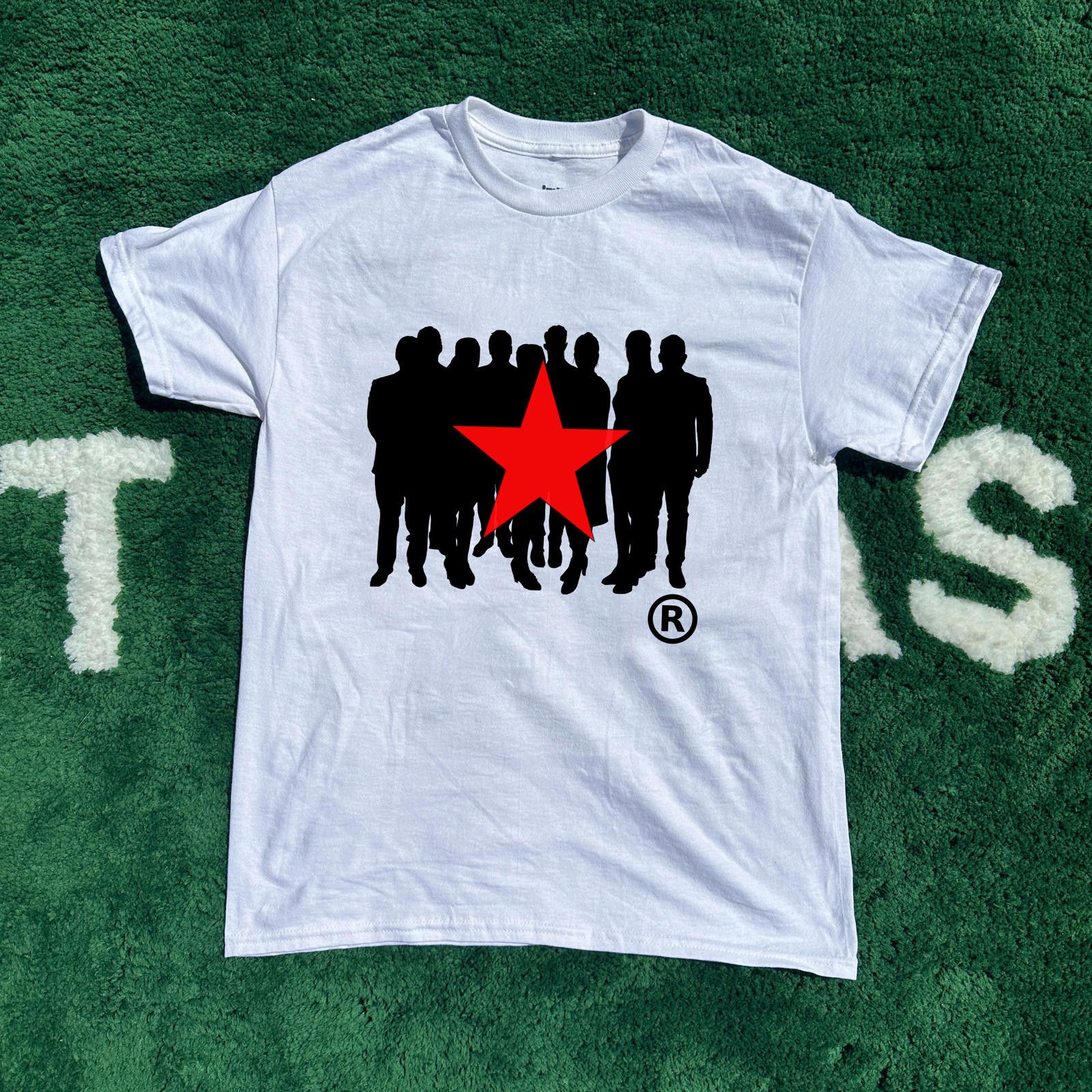 Japanese Brand Commune Tee White Red Size US M / EU 48-50 / 2 - 1 Thumbnail
