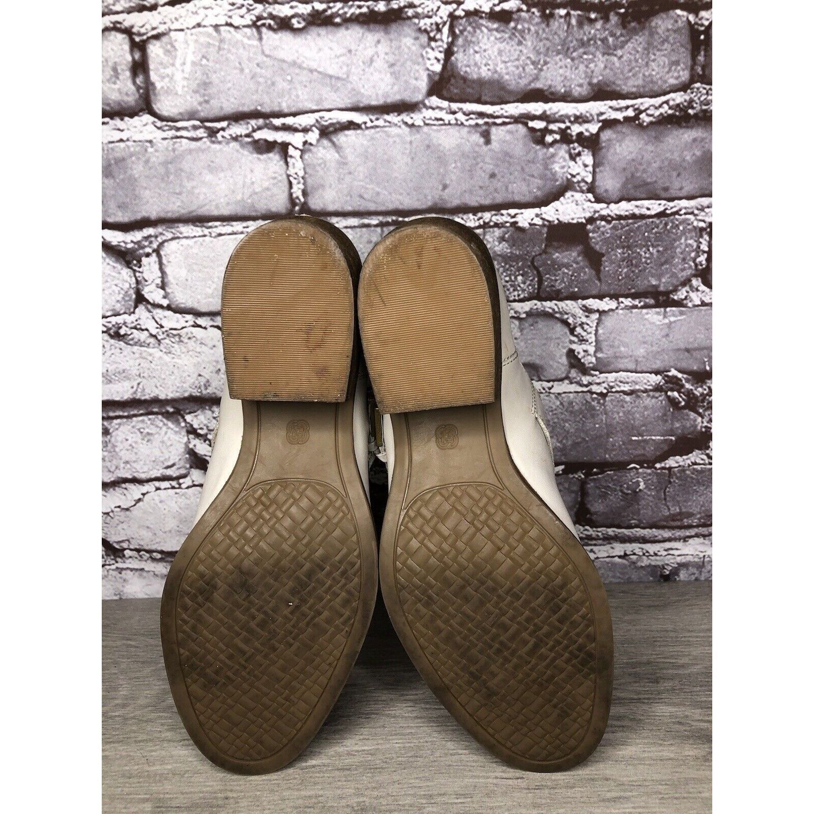 Elliott Elliot Lucca Ivory Leather Anthropologie Gold Buckle Heel Bo Size US 7 / IT 37 - 11 Thumbnail