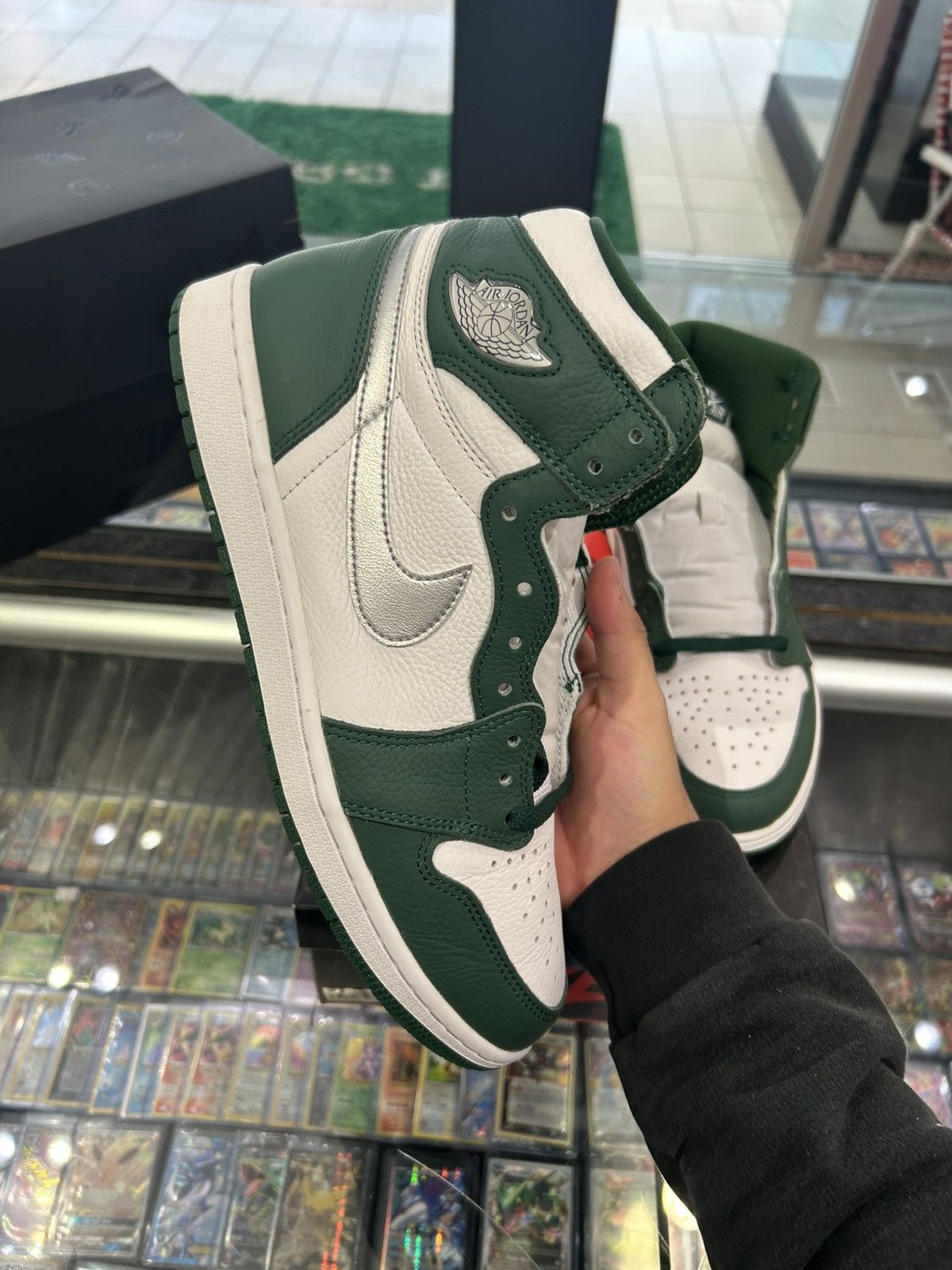 Jordan Brand Jordan 1 gorge green Size US 11 / EU 44 - 5 Thumbnail