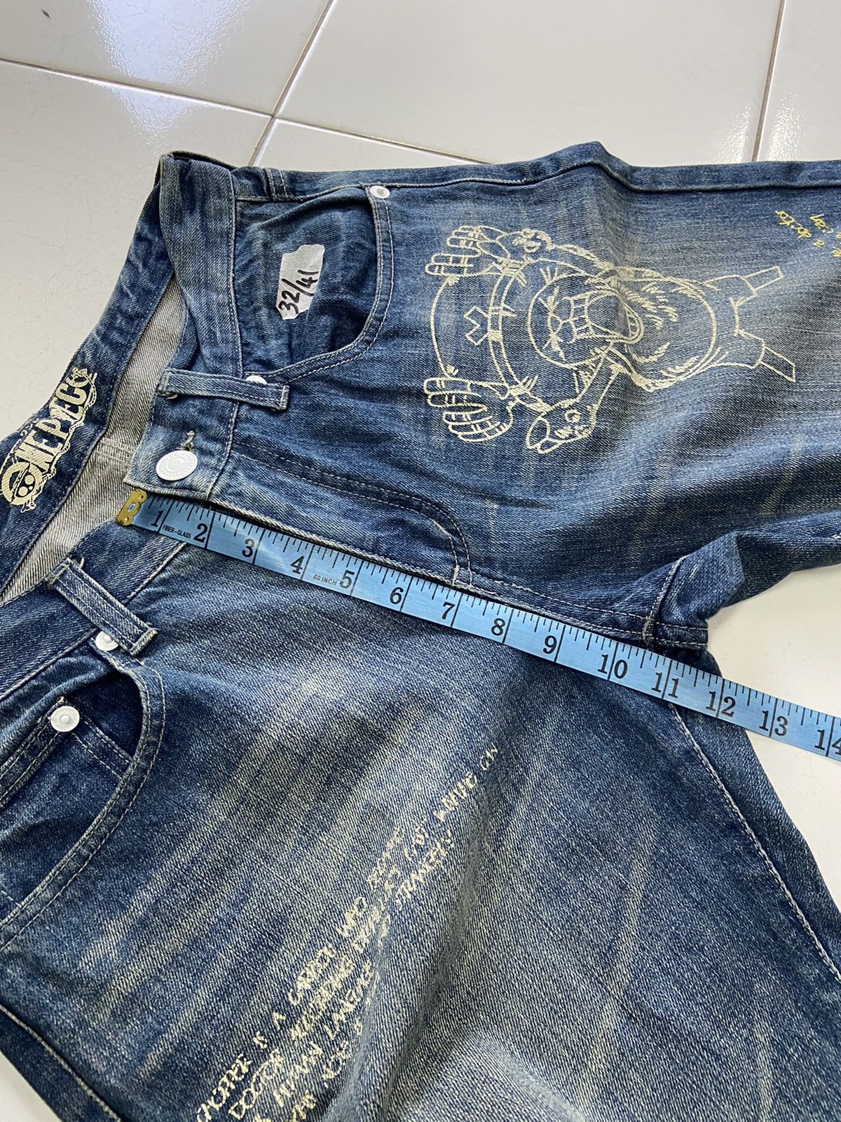 Anime VINTAGE ONE PIECE TONY CHOPPER OFFICIAL DENIM JEANS Size US 32 / EU 48 - 12 Thumbnail