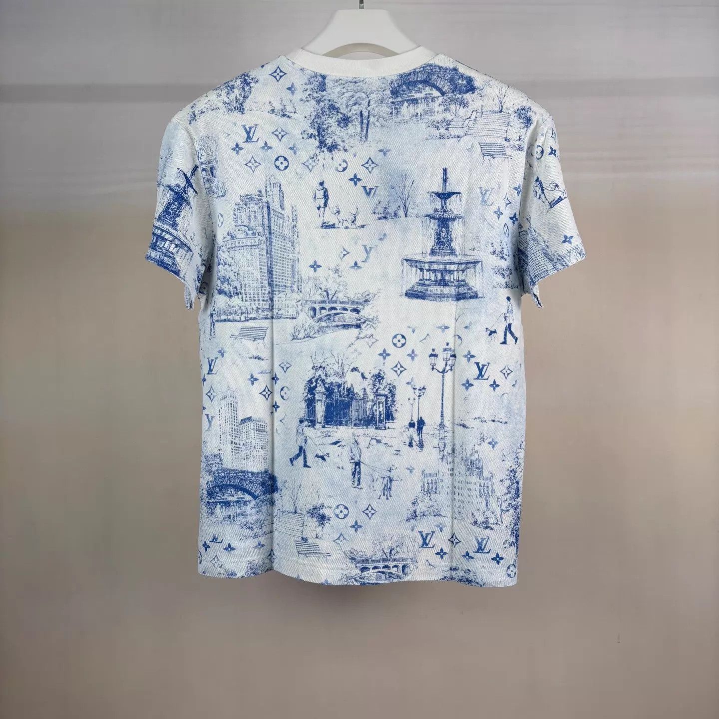 Louis Vuitton Louis Vuitton City Print SS T-Shirt M (New) Size US M / EU 48-50 / 2 - 2 Thumbnail