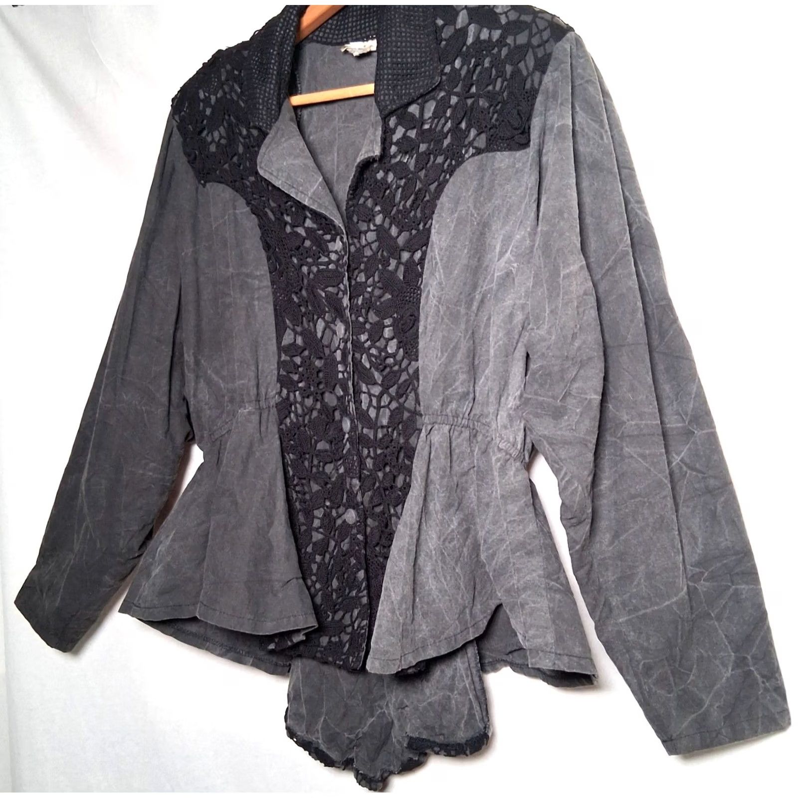 Vintage VINTAGE LIM'S Jacket Women's Crochet Beaded Crane Bird 90s Art To Wear Gray Black Short 32.5" Long Size L / US 10 / IT 46 - 3 Thumbnail