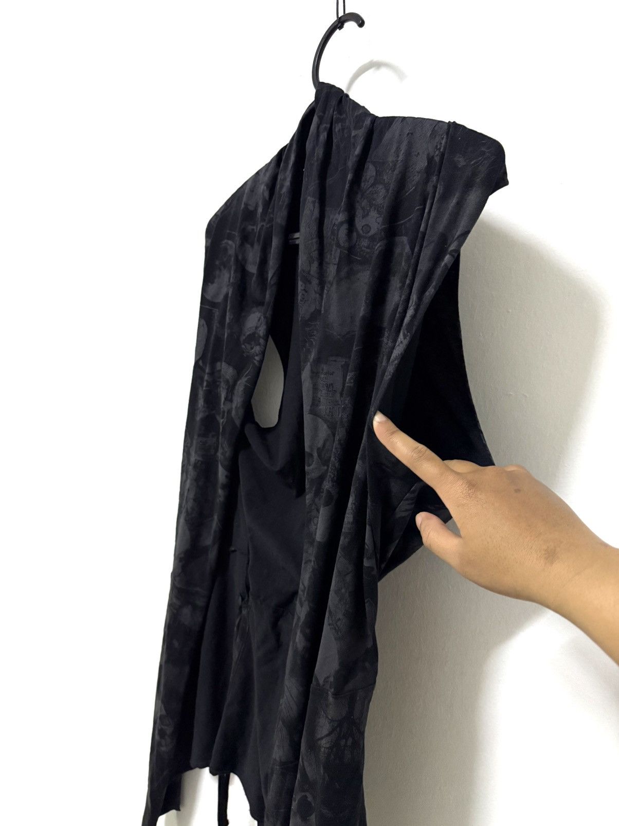 If Six Was Nine 2000s Civarize Sleeveless Cardigan Gothic Punk Shirt Size US M / EU 48-50 / 2 - 3 Thumbnail