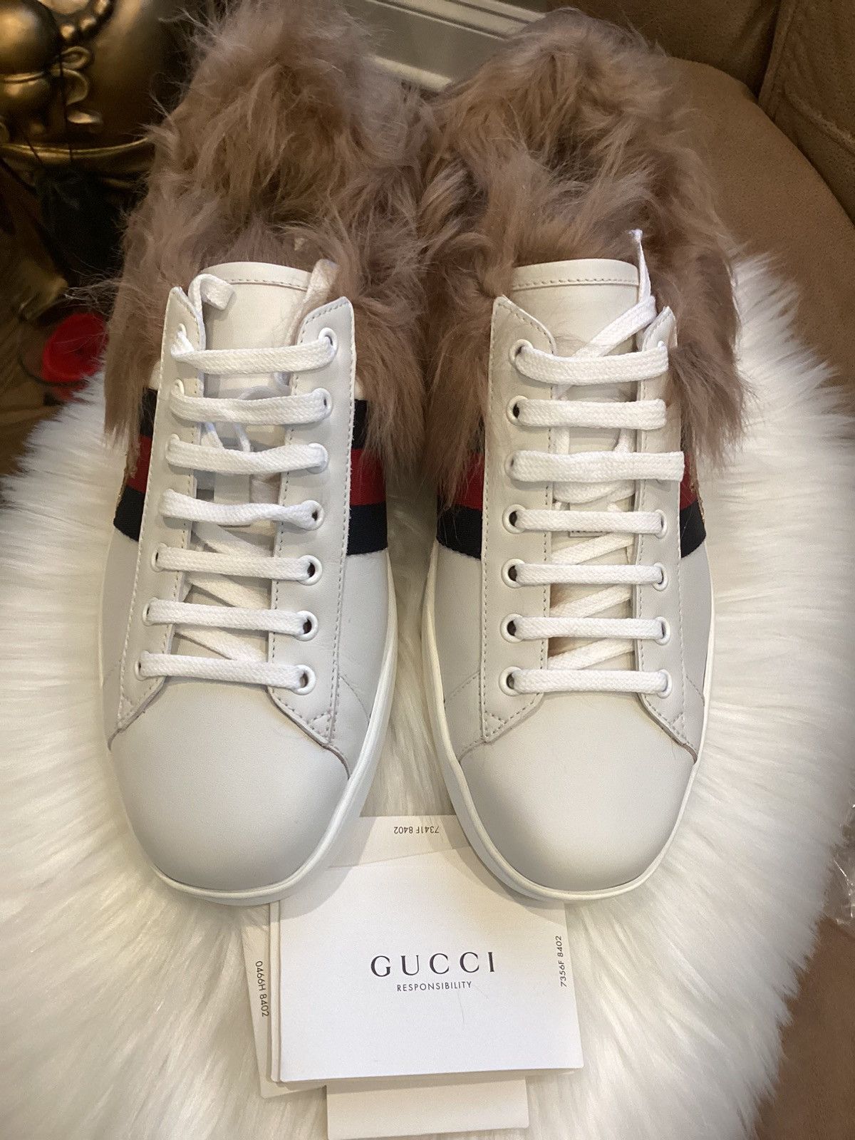White gucci sneakers with fur sales
