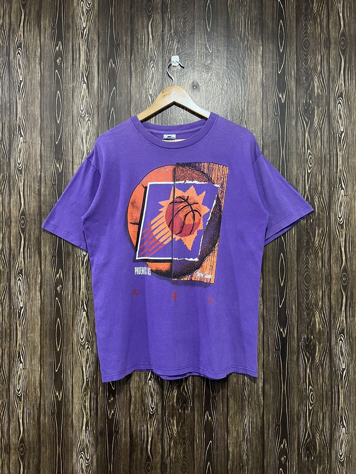 NBA × Vintage Vintage 90s Phoenix Suns NBA OG Logo Tshirt Size US L / EU 52-54 / 3 - 1 Thumbnail