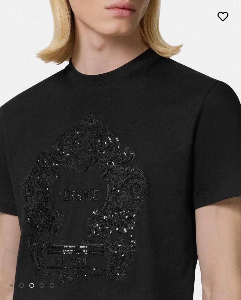 Versace Versace Heavy Industries embroidered black T-shirt Size US M / EU 48-50 / 2 - 4 Thumbnail