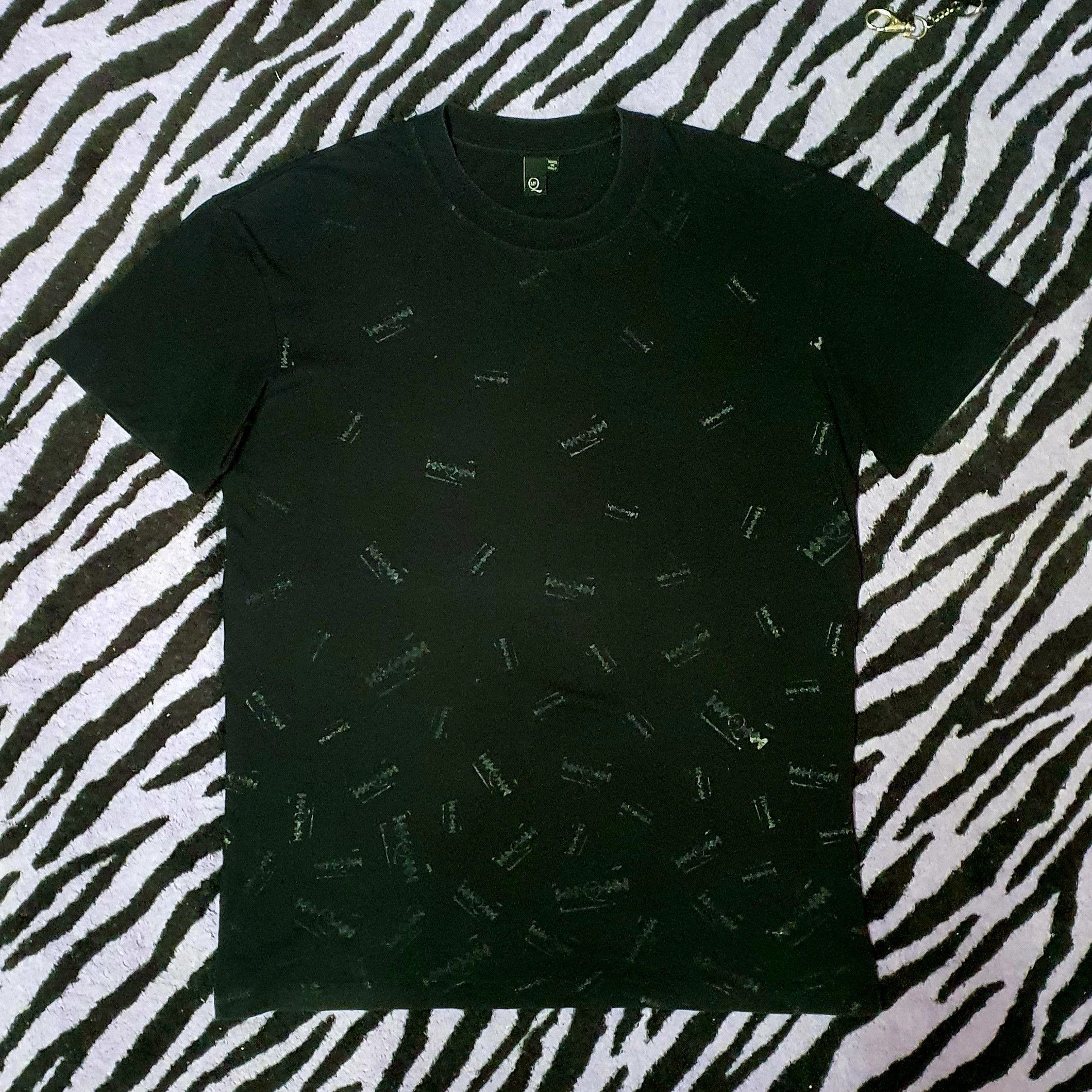Alexander McQueen Alexander McQueen razor blade all-over-print Size US S / EU 44-46 / 1 - 1 Thumbnail