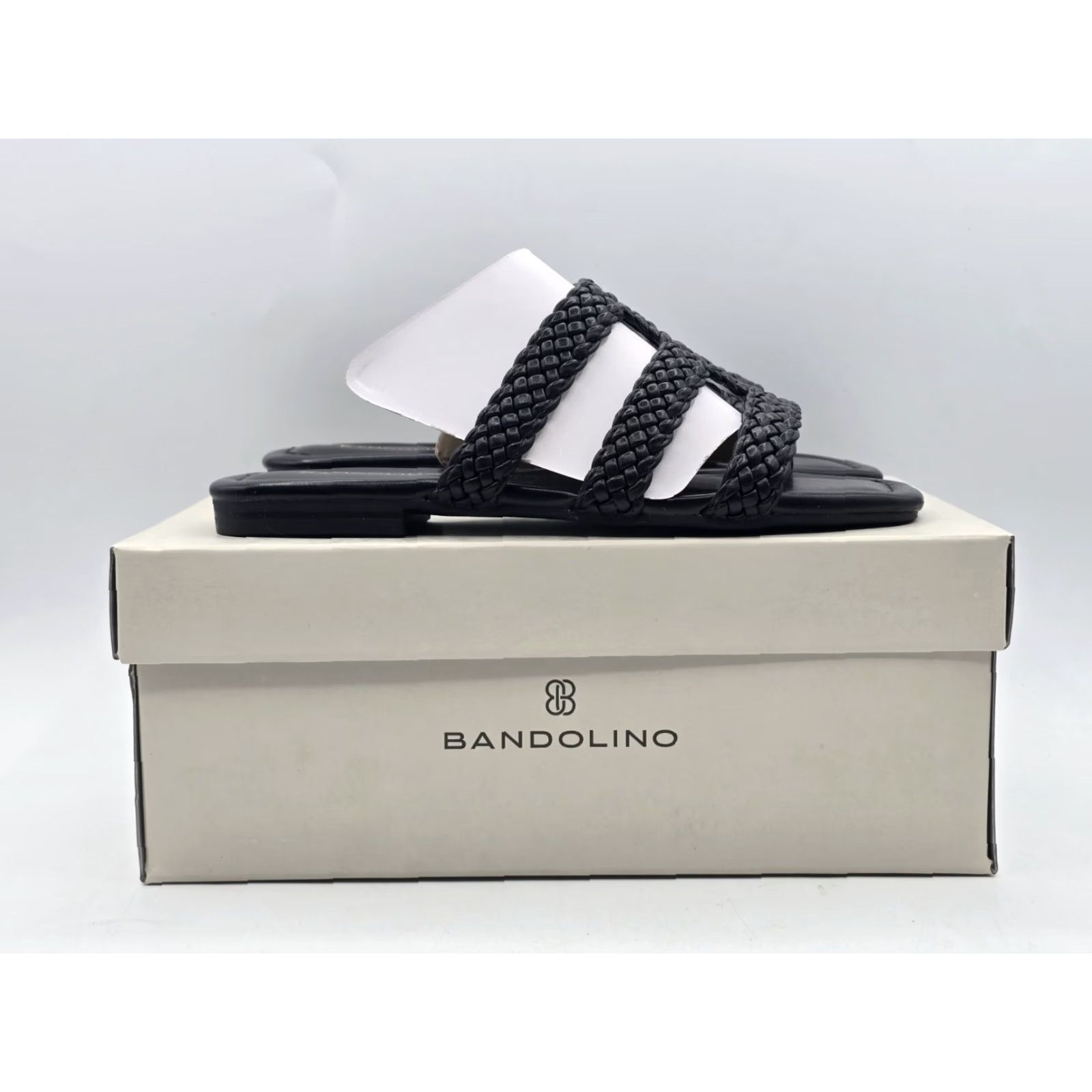 Vintage Bandolino Women’s Sumer 3 Flip Flip Black Sandal 5.5 Sandal Bandolino Women’s Sumer 3 Flip Flip Black Sandal Size 5.5 Size US 6 / IT 36 - 4 Thumbnail