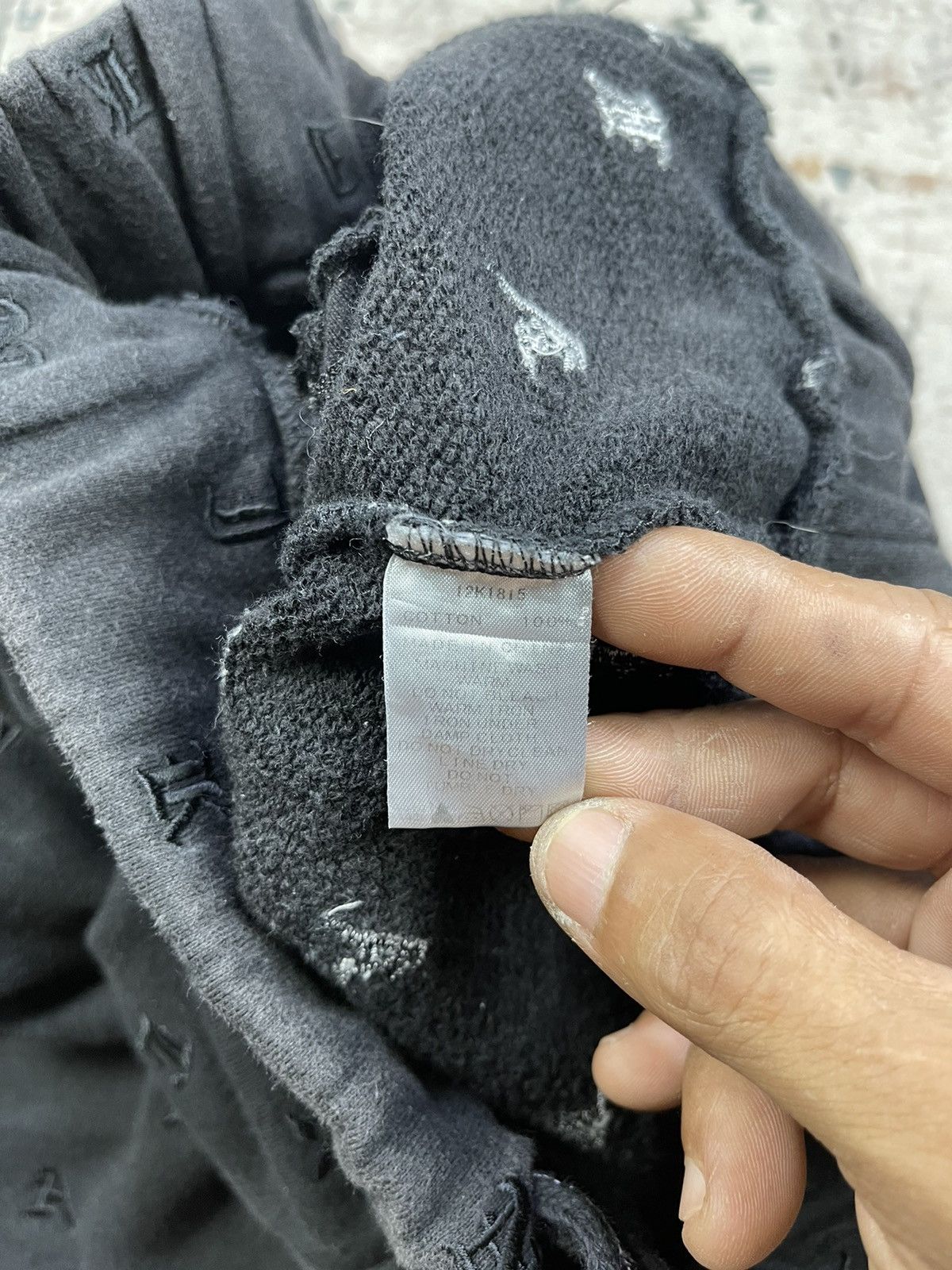 Karl Kani Karl Kani Short Sweat With All Over Micro Embroidery Size US 30 / EU 46 - 12 Thumbnail