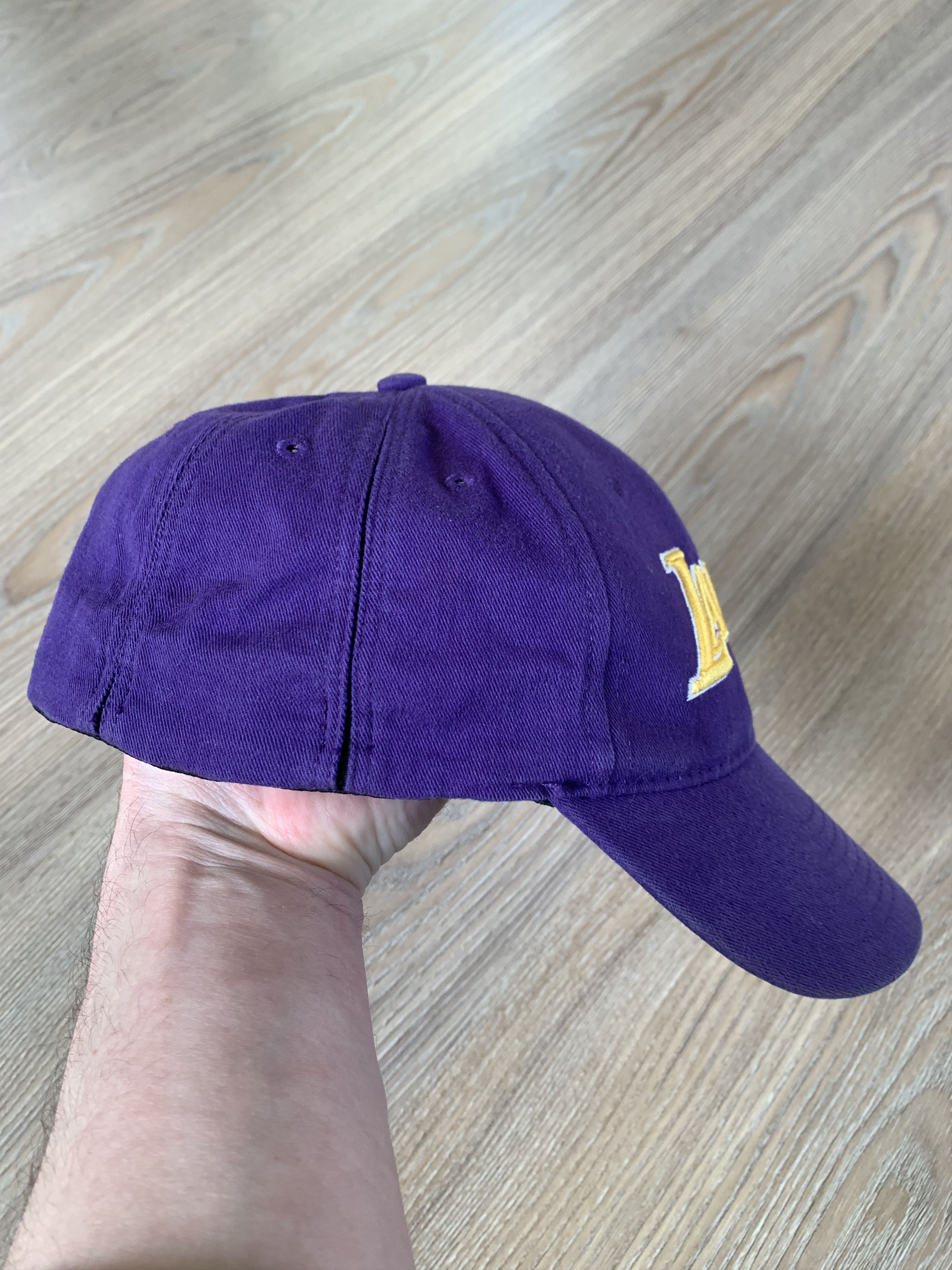 Nike Youth Rare Nike Los Angeles Lakers NBA Baseball Cap Size ONE SIZE - 5 Thumbnail