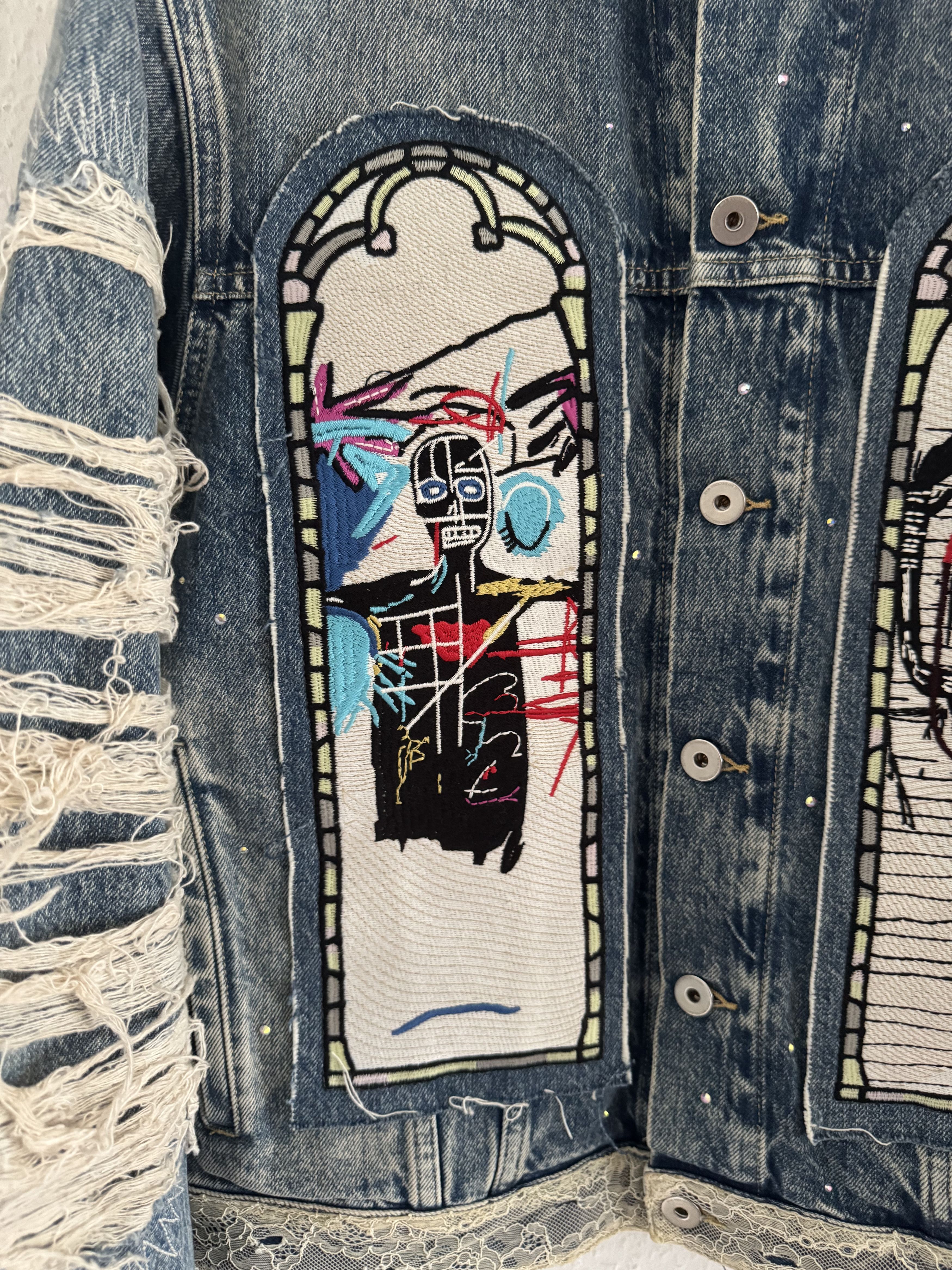 H&M × Jean-Michel Basquiat × Who Decides War Distressed Rhinestone Denim Jacket Size US XS / EU 42 / 0 - 7 Thumbnail