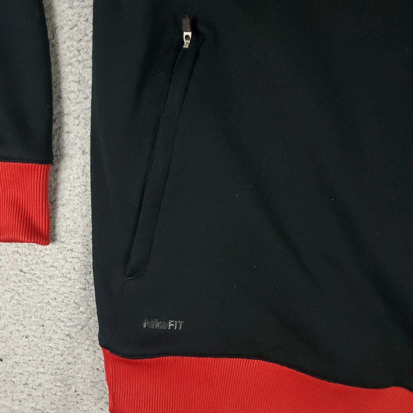 Nike Nike Jacket Mens XL Black Vintage Y2K Full Zip Track Jacket Sports Athleisure Classic Winter Fall Spring Regular Pockets Swoosh Size US XL / EU 56 / 4 - 5 Thumbnail