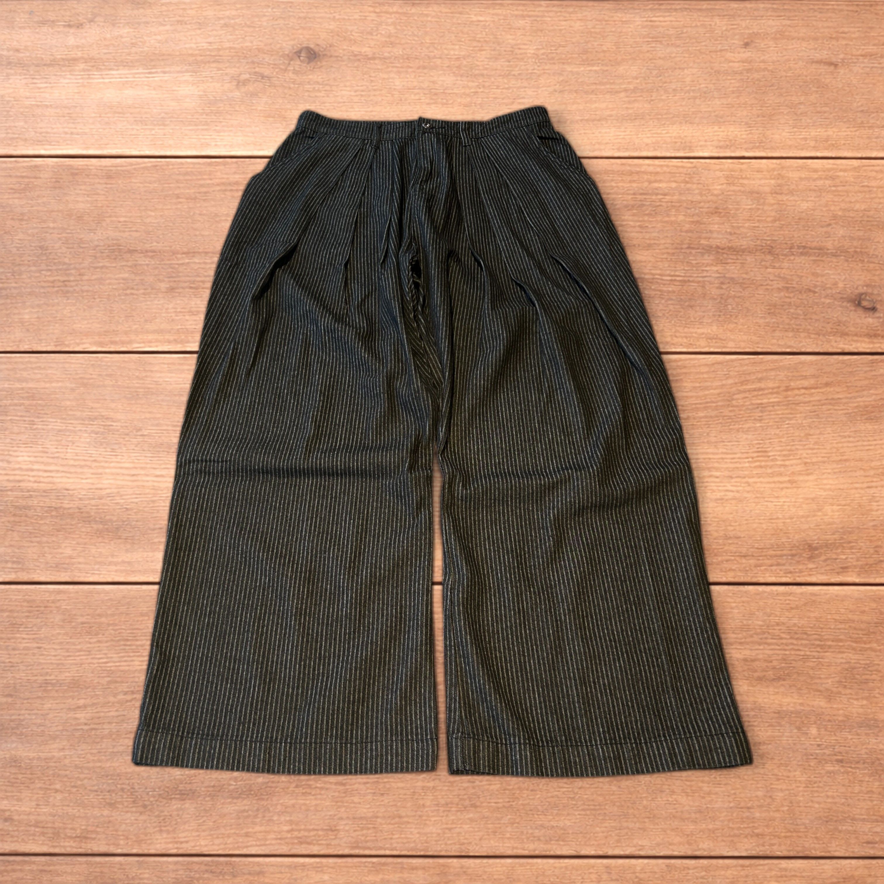 Japanese Brand Vintage style baggy wide leg pleated jeans in black Size US 34 / EU 50 - 1 Thumbnail