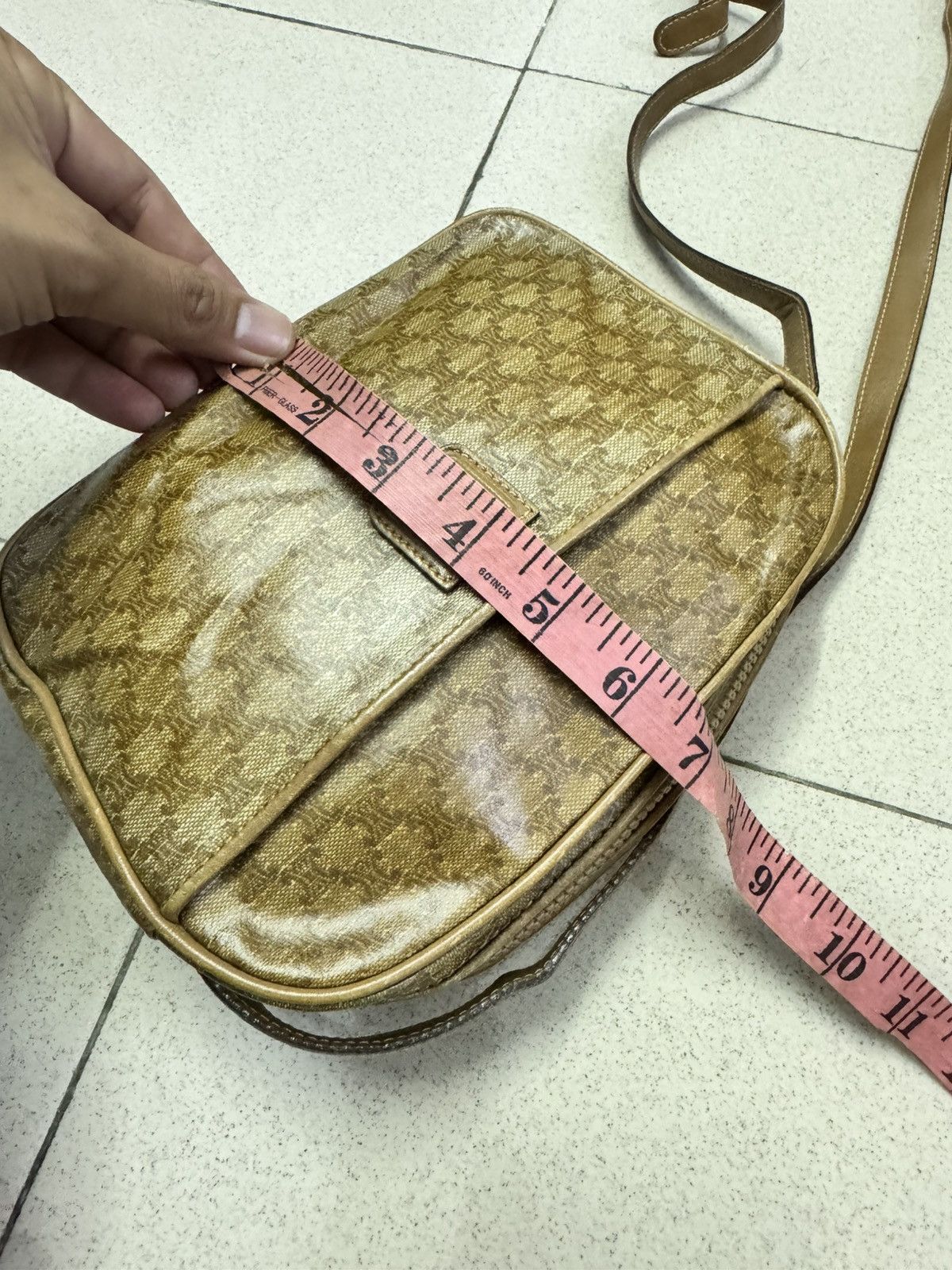Celine VINTAGE CELINE TRIOMPHE MACADAM PVC CROSS BODY BAG Size ONE SIZE - 4 Thumbnail