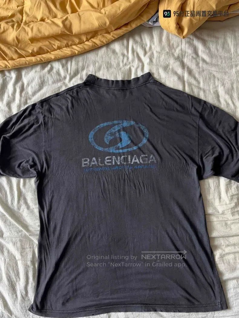 Balenciaga Balenciaga T-Shirt Size US S / EU 44-46 / 1 - 2 Thumbnail