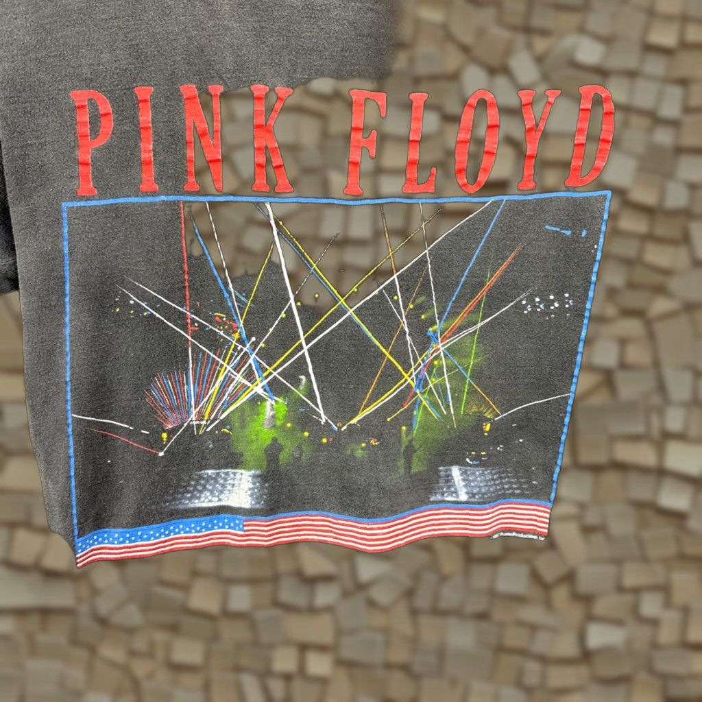 Vintage VINTAGE Pink Floyd 1987 World Tour T-Shirt Black Large Graphic Print Rock 80s Men's Size US L / EU 52-54 / 3 - 1 Thumbnail