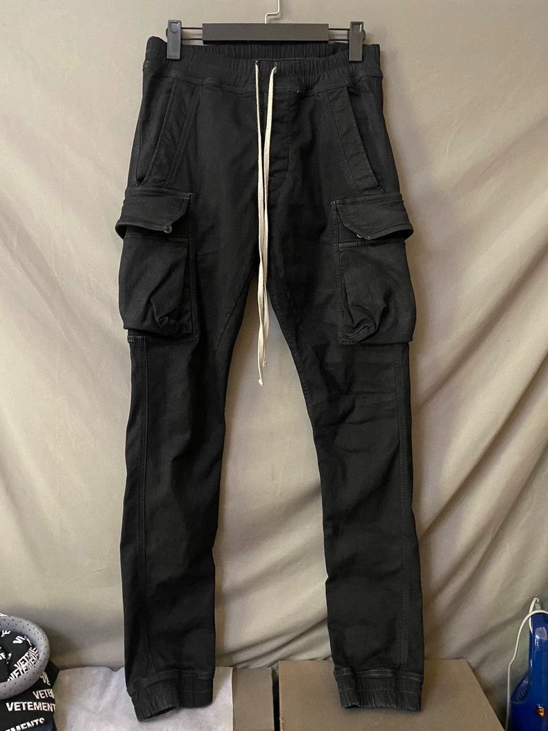 Rick Owens Rick Owens Black Cargo Pants with Waist Drawstring Size US 26 / EU 42 - 1 Thumbnail