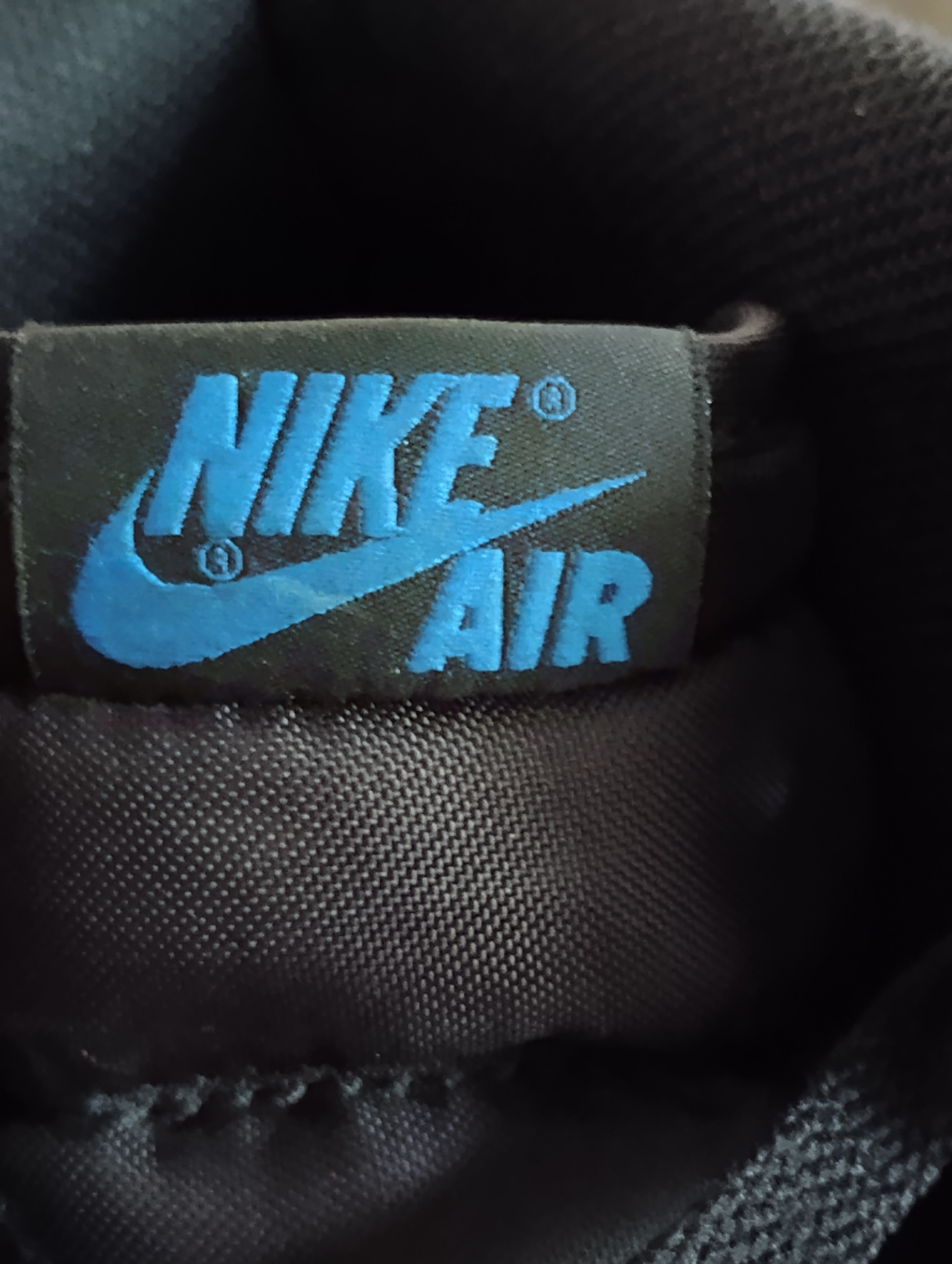 Jordan Brand Air Jordan 1 "Royal" Size US 12 / EU 45 - 9 Thumbnail