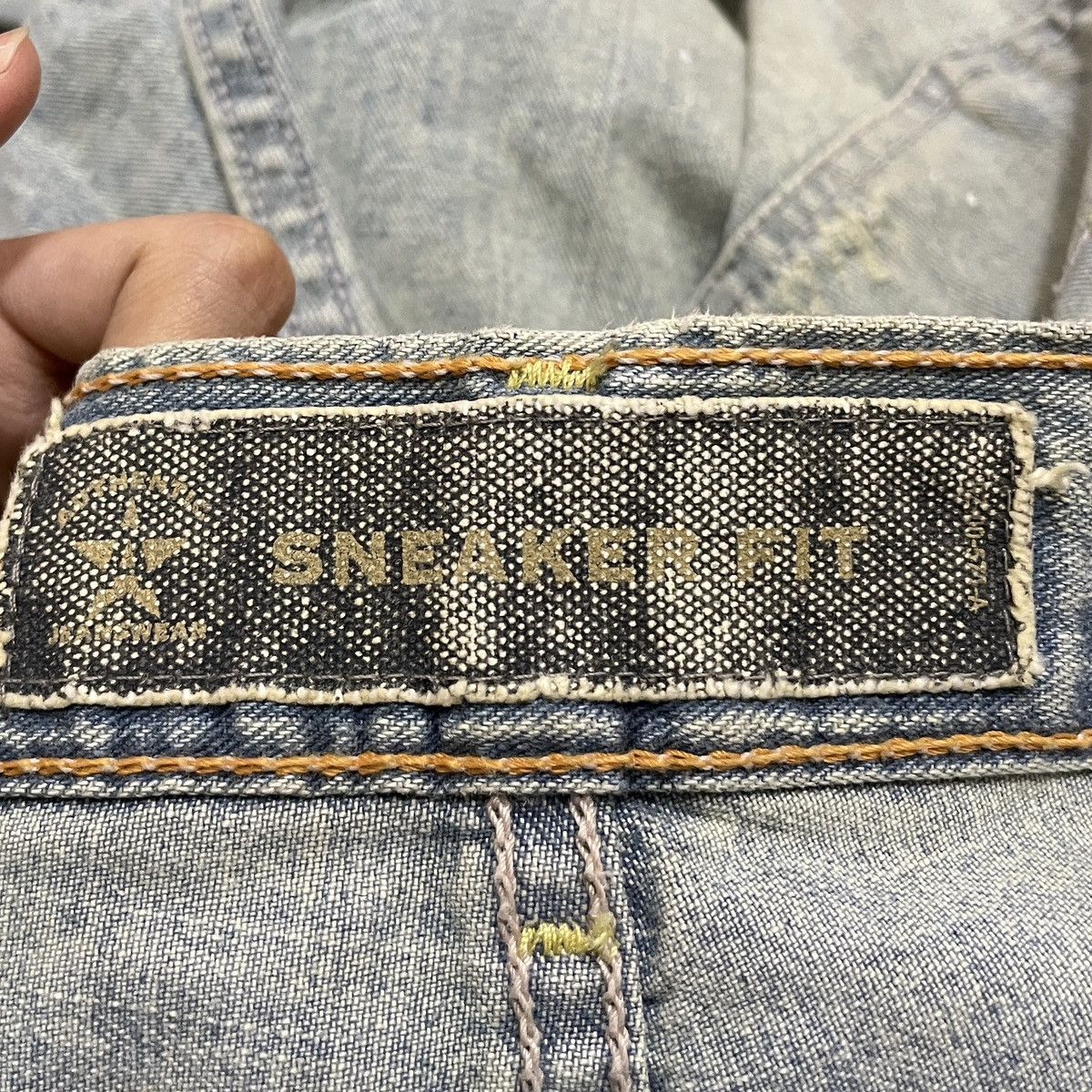 Japanese Brand Rare Design Vintage Brand Sneaker Fit Flared Jeans 2000s Size US 32 / EU 48 - 10 Thumbnail