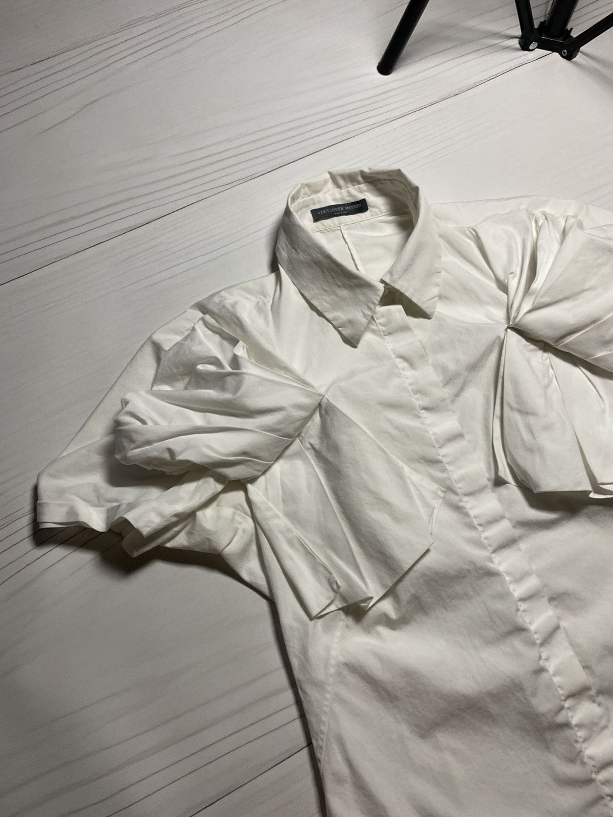 Alexander McQueen Alexander McQueen AW14 White Cotton Bows Side-Tie Shirt Size S / US 4 / IT 40 - 12 Thumbnail