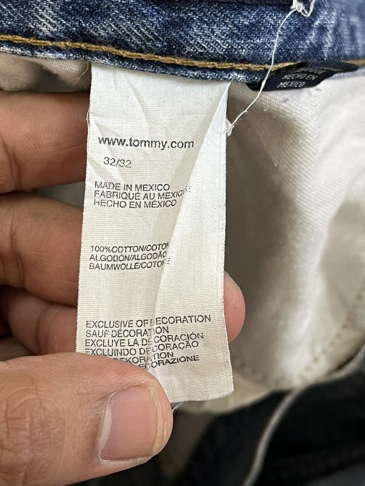 Tommy Hilfiger Vintage Tommy Hilfigier Faded Distressed Denim Size US 36 / EU 52 - 13 Thumbnail