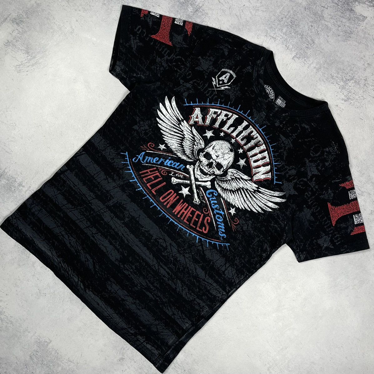 Affliction Vintage Affliction Y2K All Over Print Skulls T Shirt 00’s Size US M / EU 48-50 / 2 - 1 Thumbnail