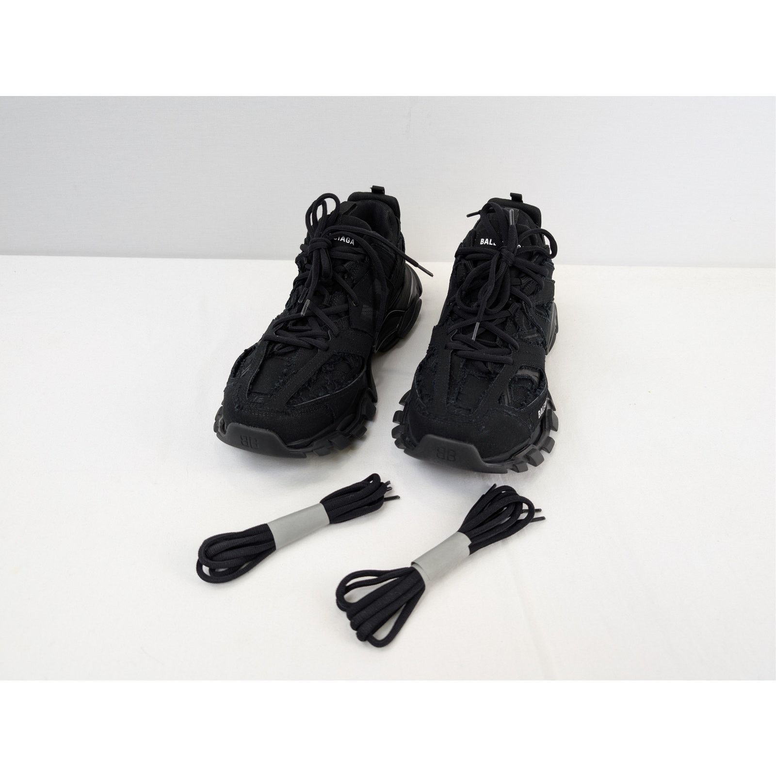 Balenciaga o1rshd1 Destroyed Canvas Track Sneakers in Black Size US 12 / EU 45 - 9 Thumbnail