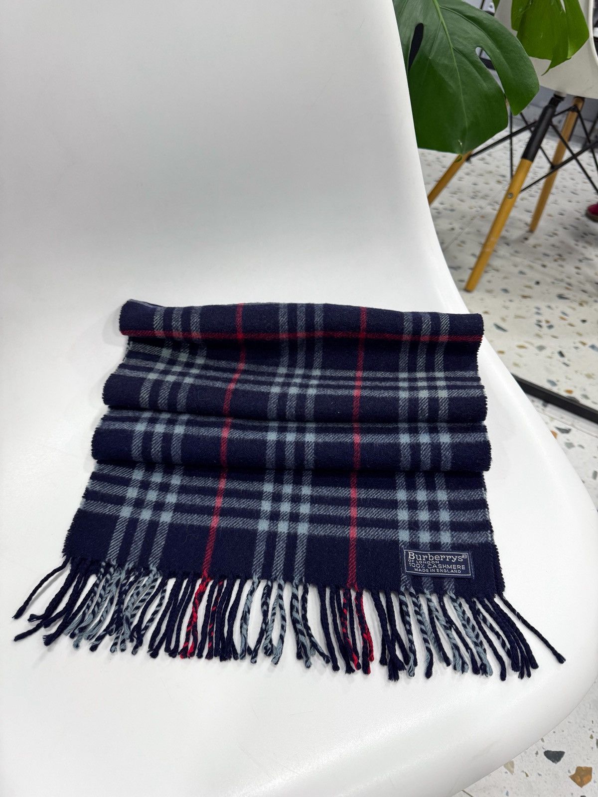 Burberry Burberry’s nova check vintage cashmere scarf Size ONE SIZE - 1 Thumbnail