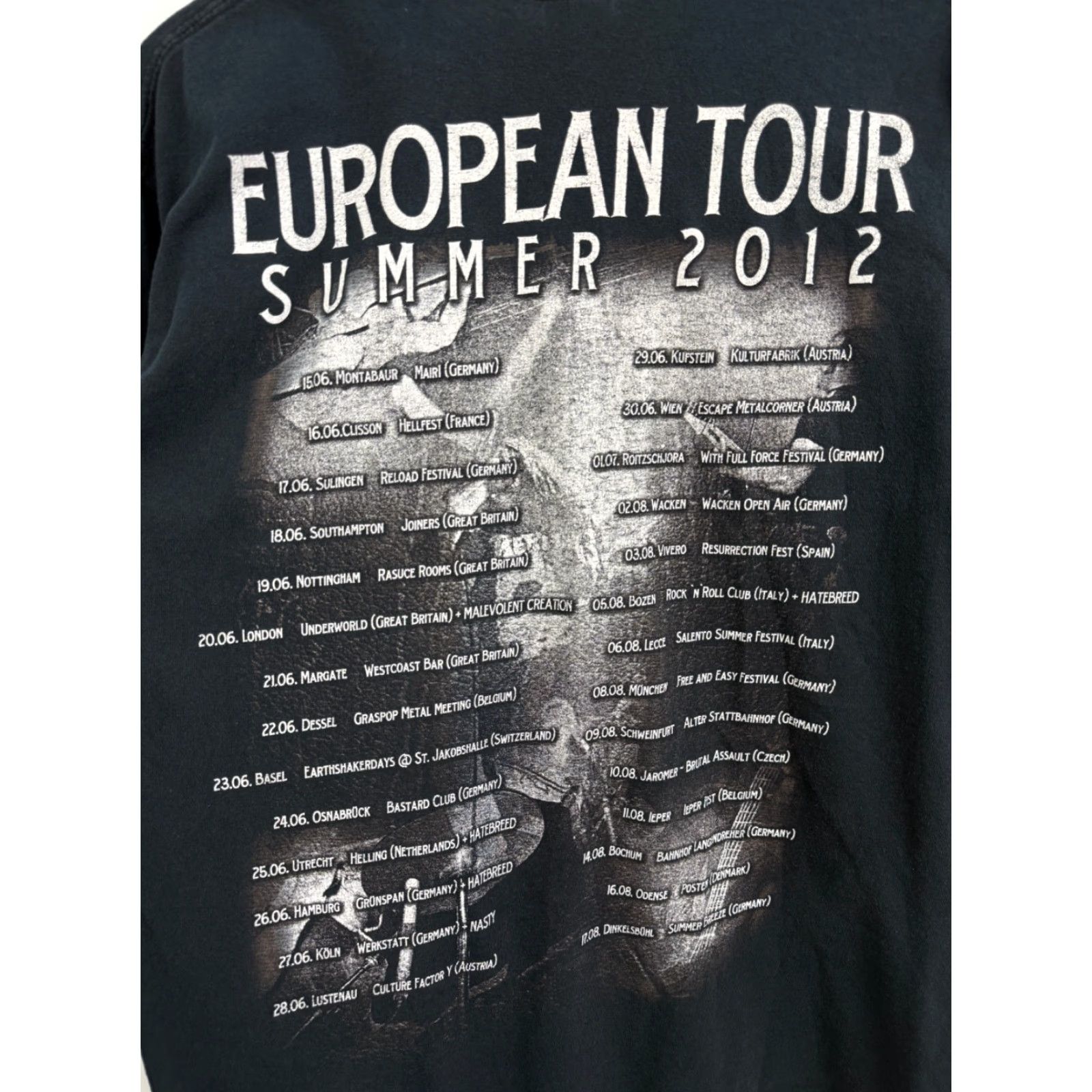 Gildan VINTAGE Unearth Band Y2K European Tour 2012 Tee T-Shirt Mens L Black Shirt Limited? Size US L / EU 52-54 / 3 - 8 Thumbnail